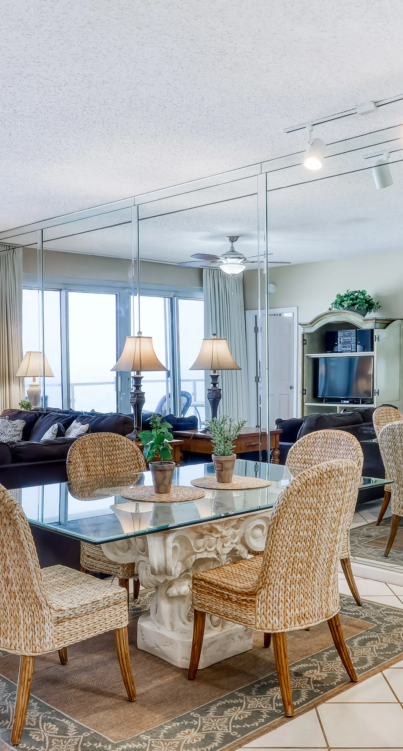 Elegantly-appointed condo at the beach with Gulf views & pool