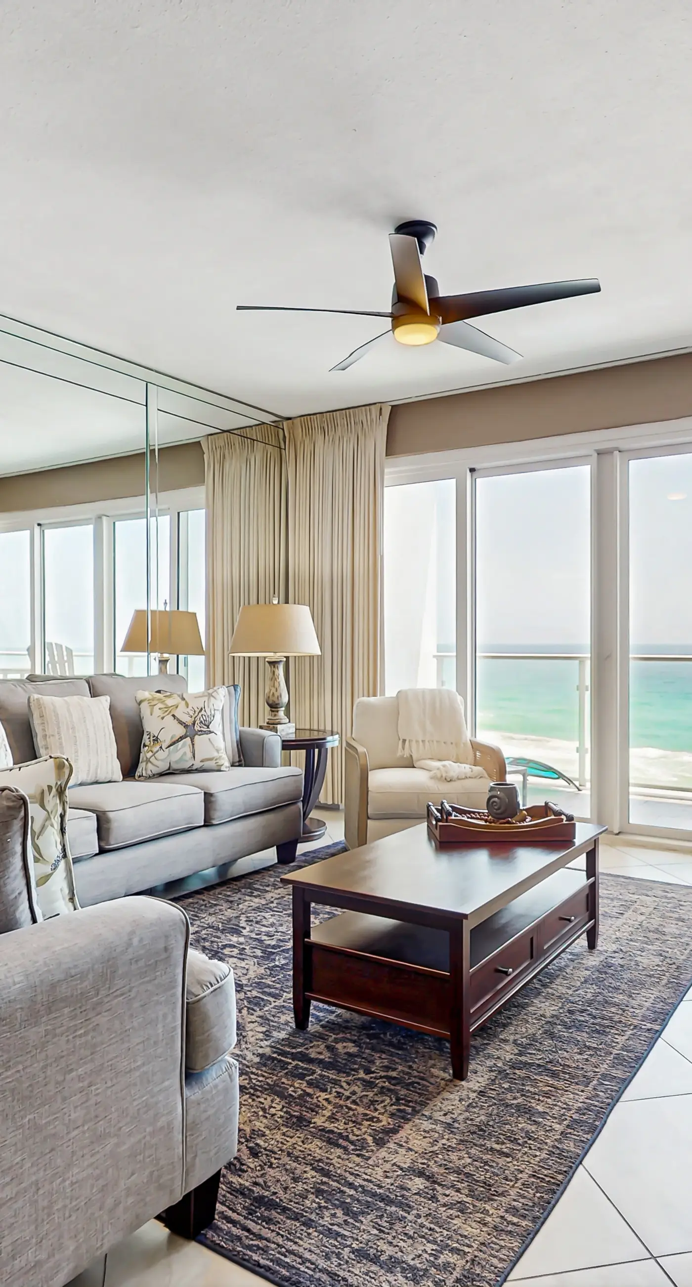 Superb Gulf front condo with pool, pool spa & fitness center access