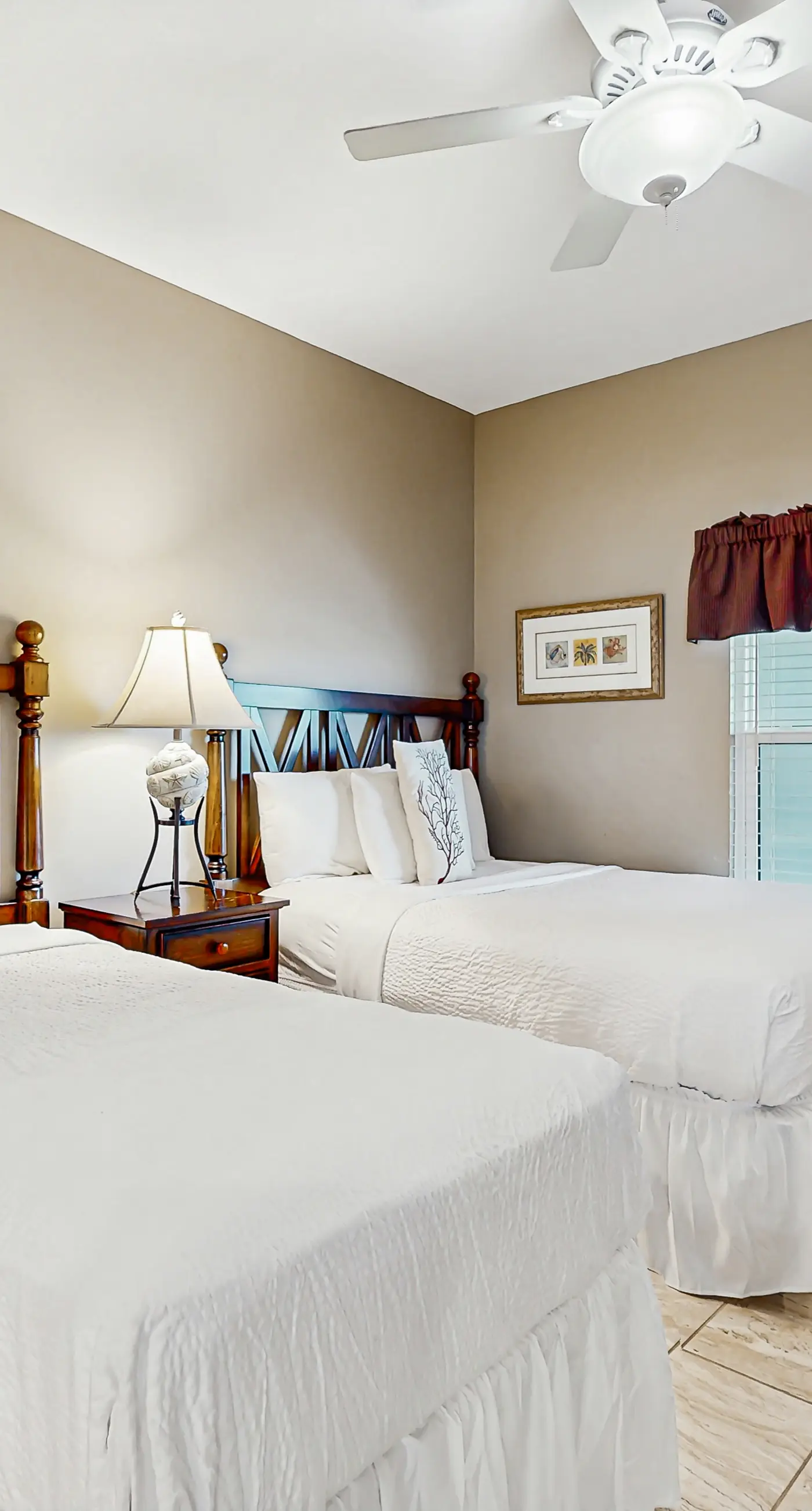Superb Gulf front condo with pool, pool spa & fitness center access