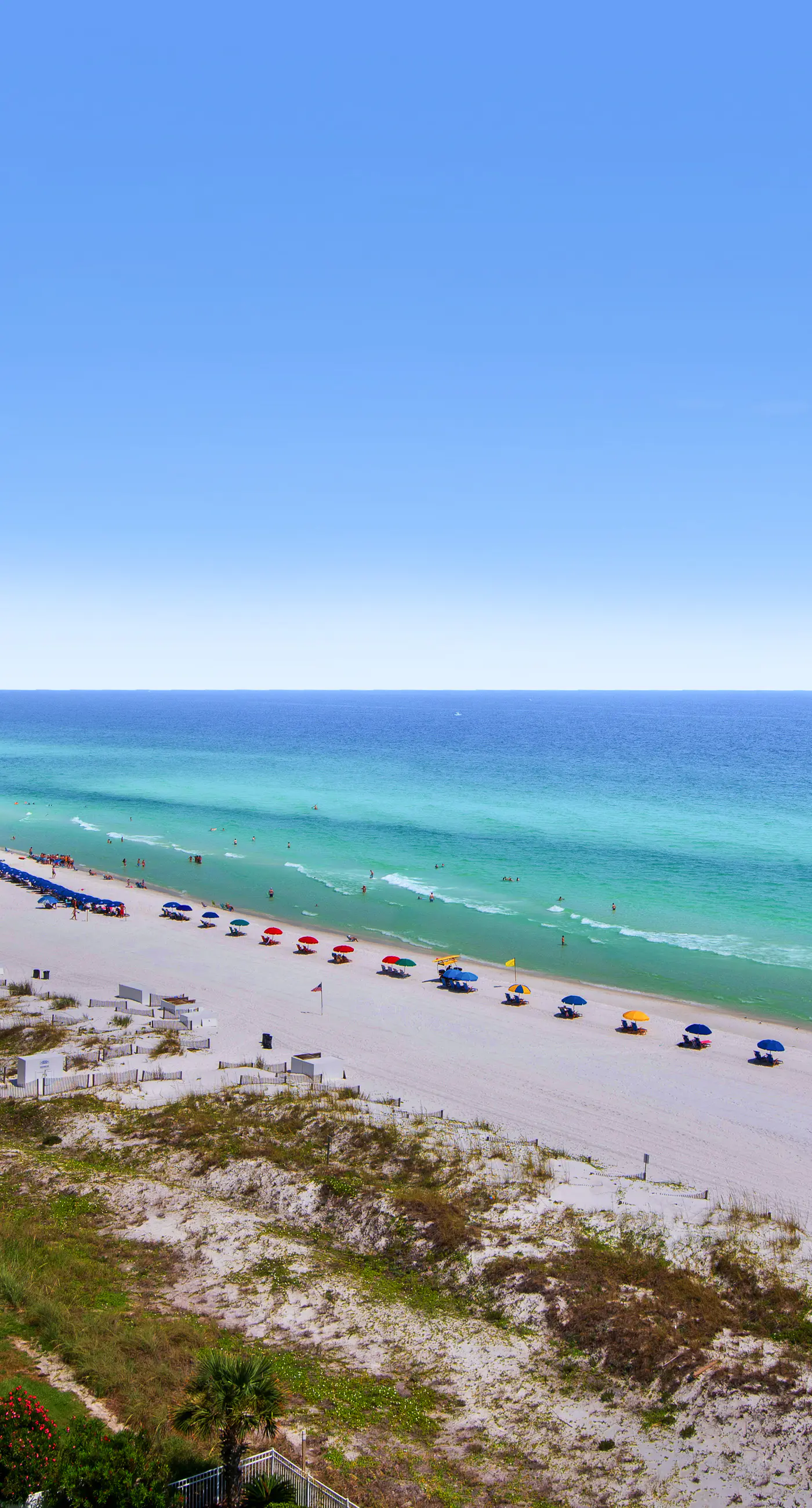 Vibrant condo on the Gulf with pool, fitness room & playground