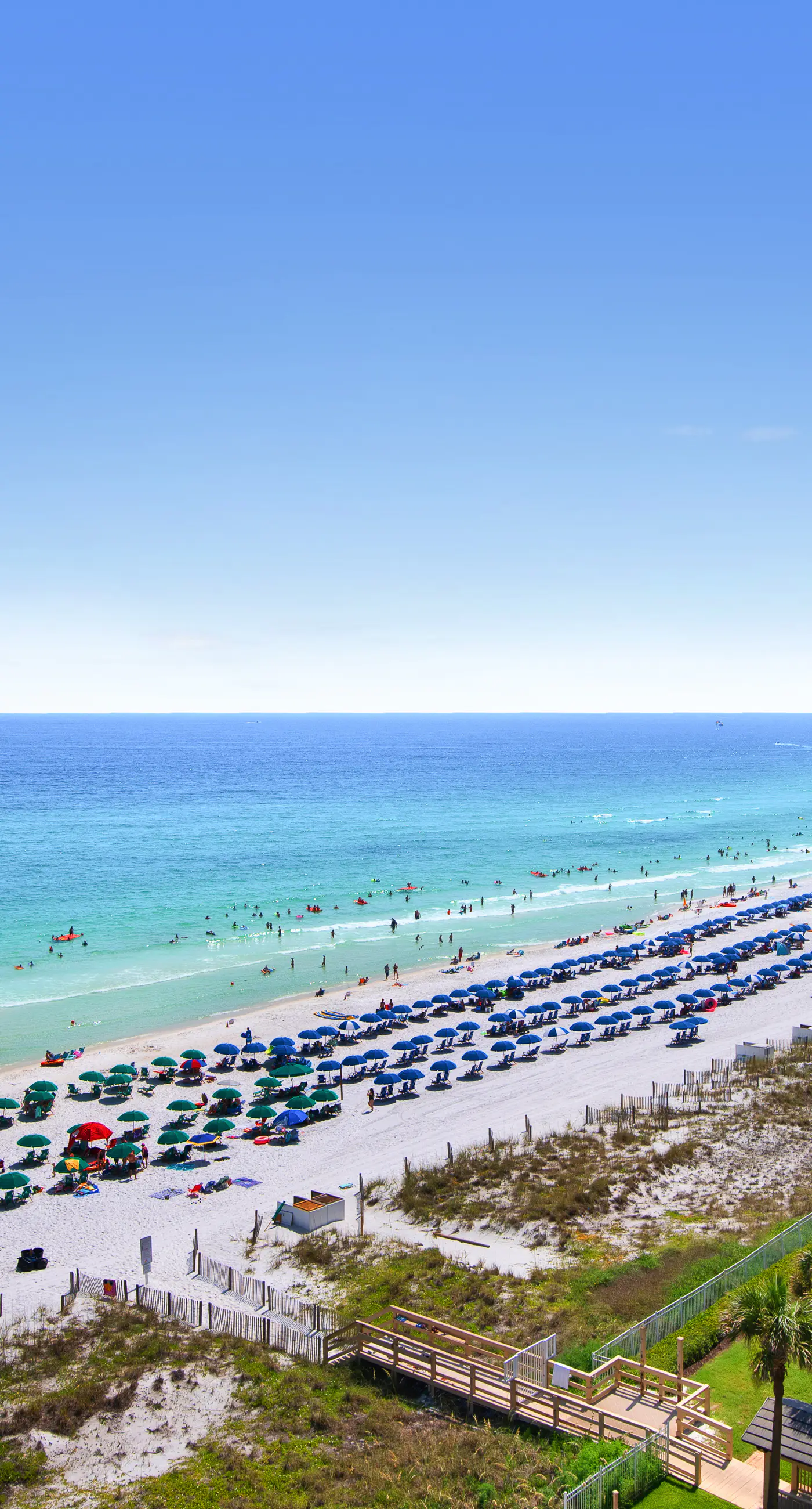Vibrant condo on the Gulf with pool, fitness room & playground