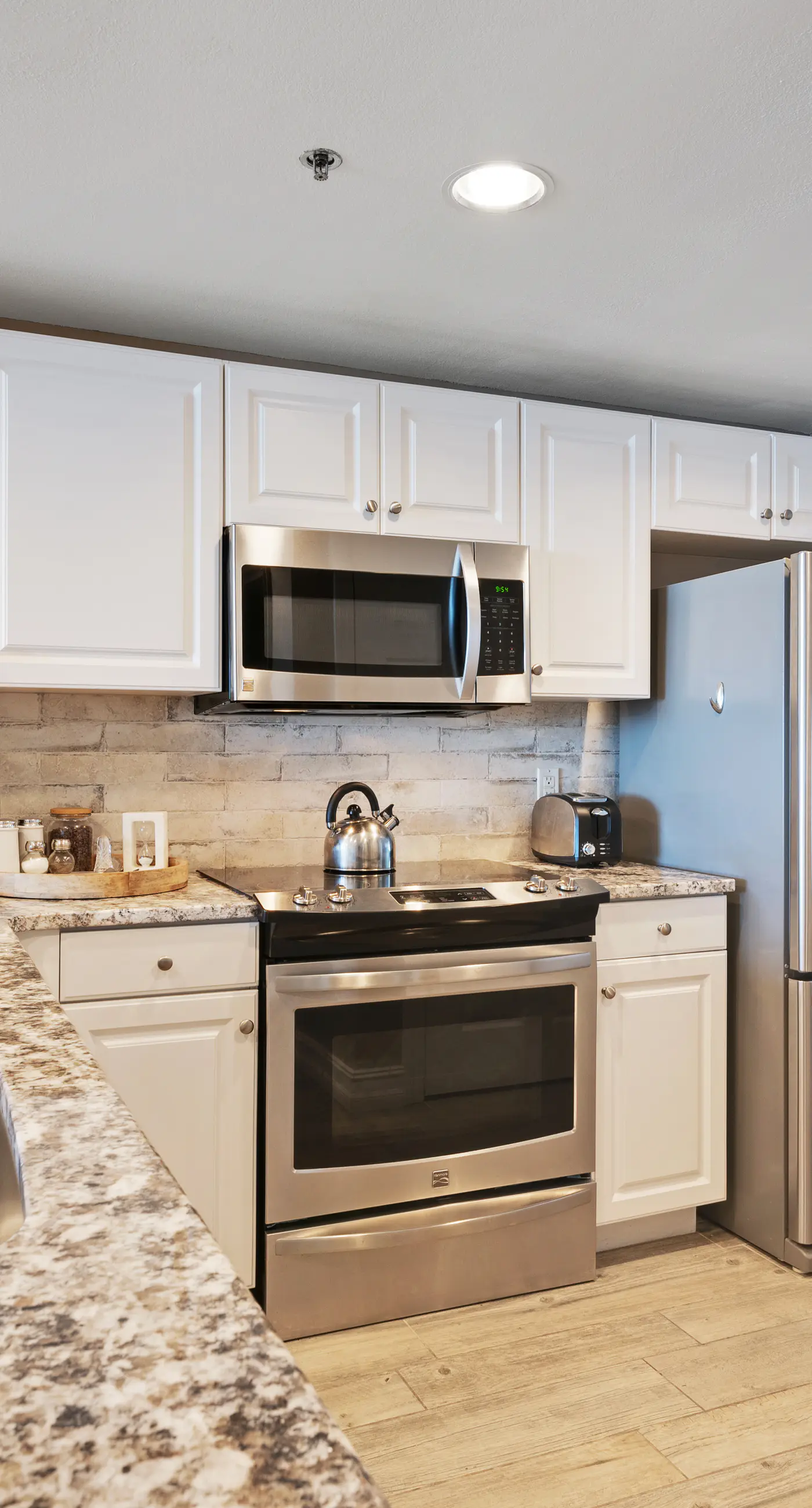 Beach condo with private balcony, gulf views & fitness room