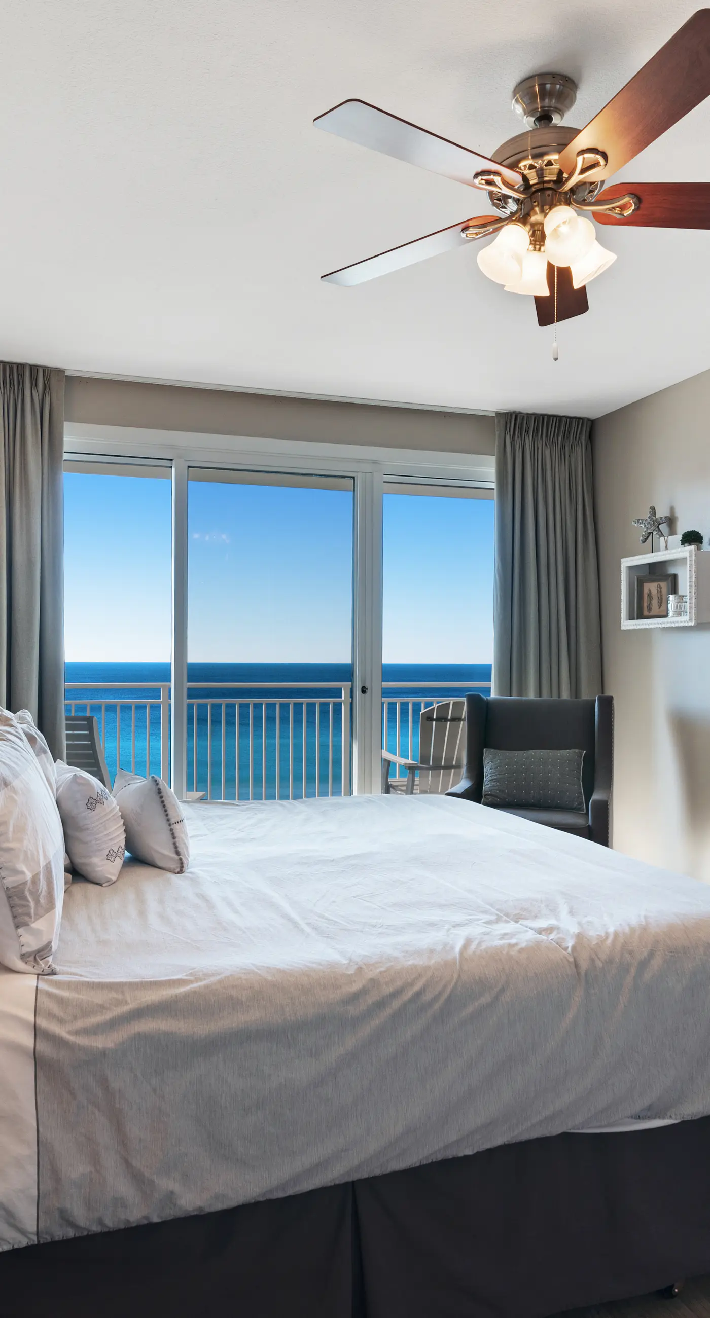 Beach condo with private balcony, gulf views & fitness room