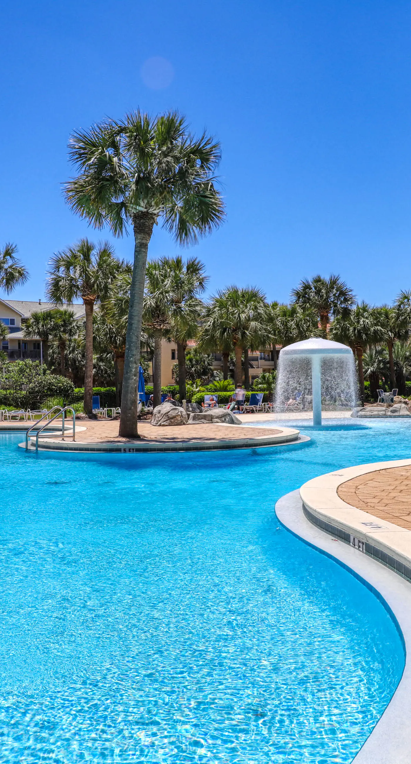 Beach condo with private balcony, gulf views & fitness room