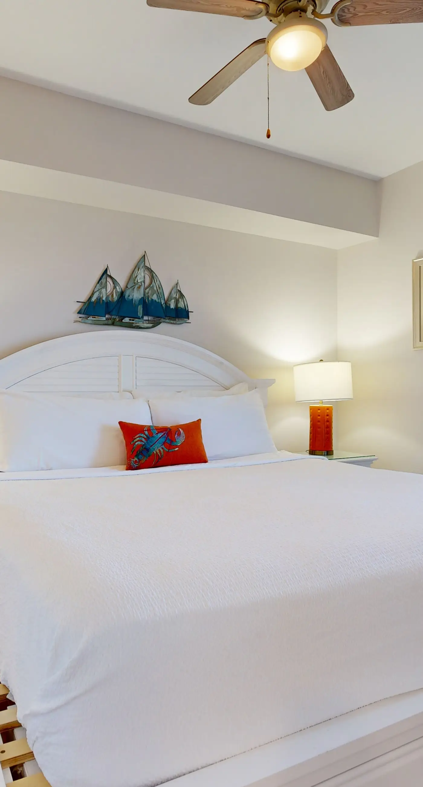 Beachfront Destin home w/ gulf views, private balcony & beach access