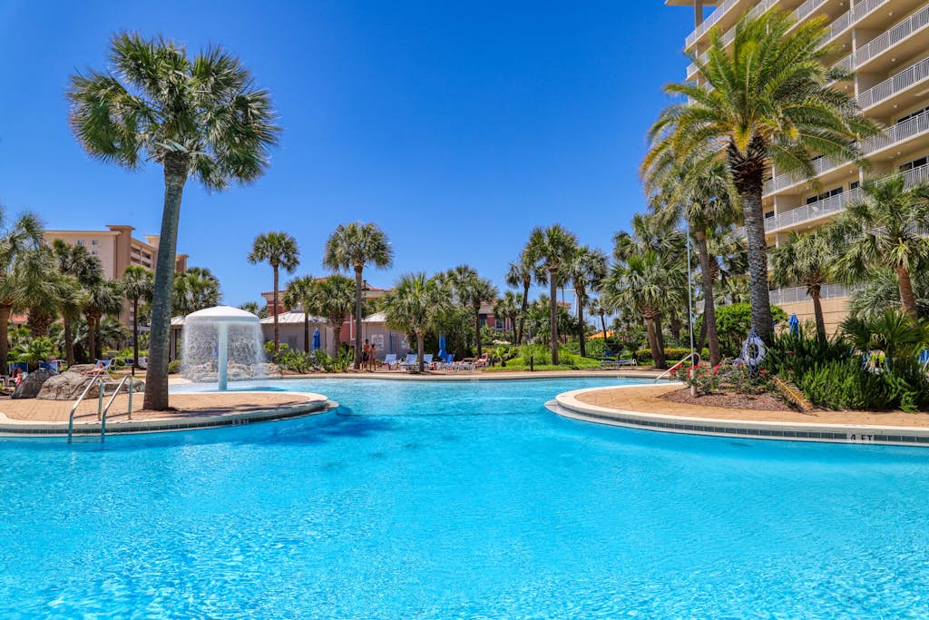 “Captiva” beachfront condo w/ ocean views and pool & fitness center access