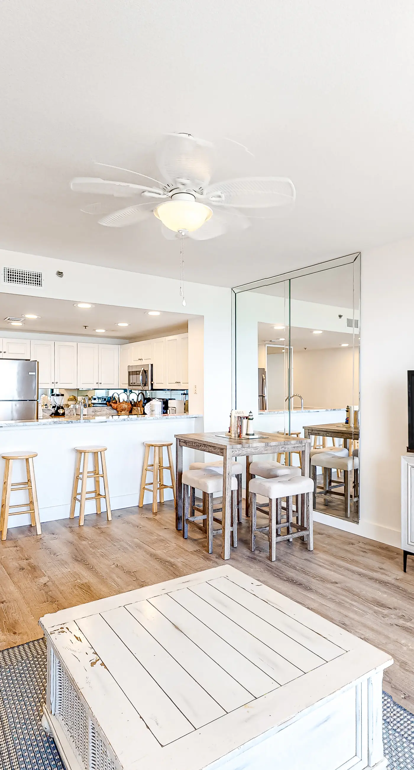 “Captiva” beachfront condo w/ ocean views and pool & fitness center access