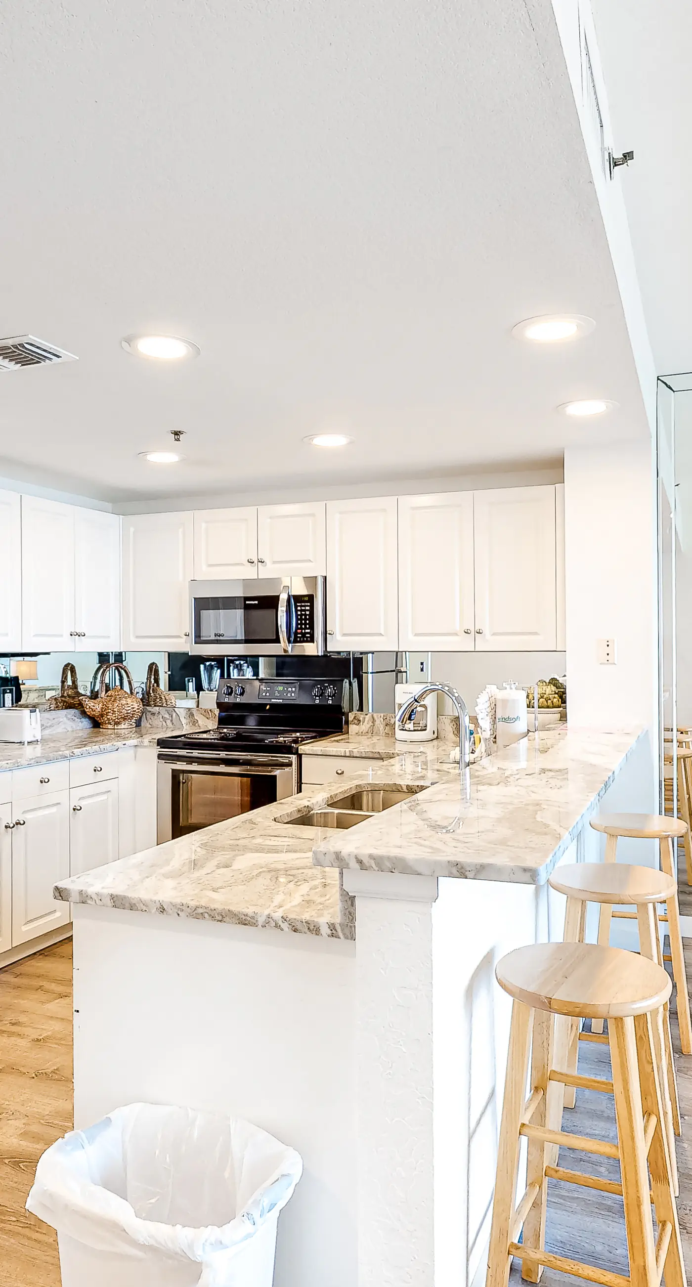 “Captiva” beachfront condo w/ ocean views and pool & fitness center access