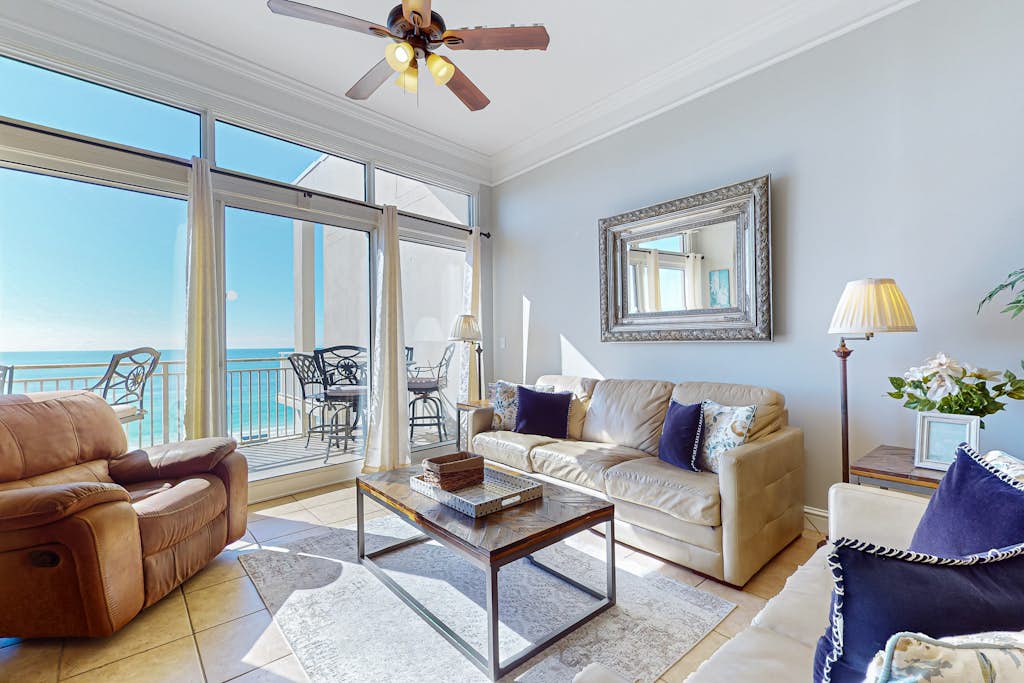 Penthouse condo w balcony, gulf views & shared pool&fitness | 3
