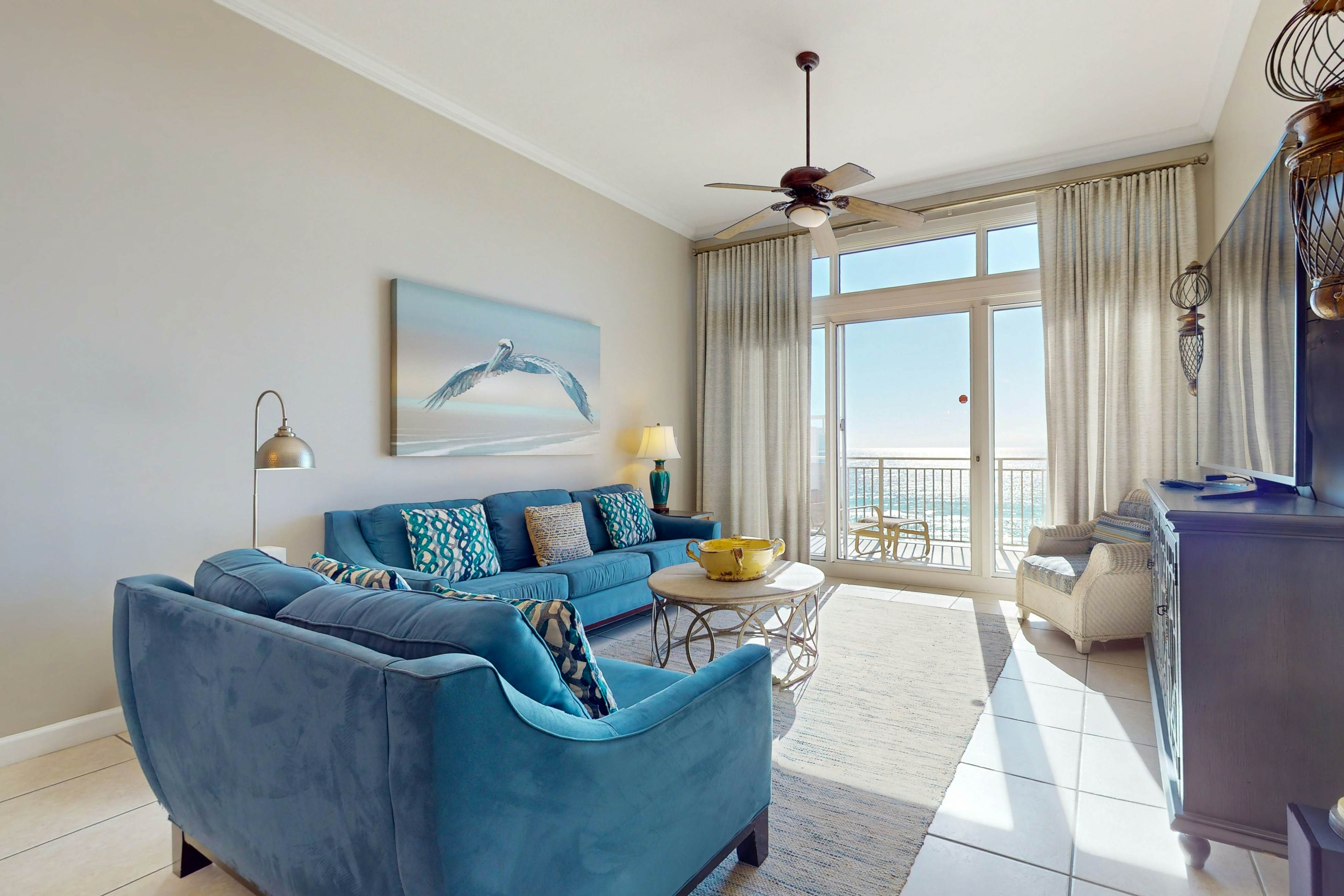 Penthouse home with gulf views from balcony - shared pool & beach access