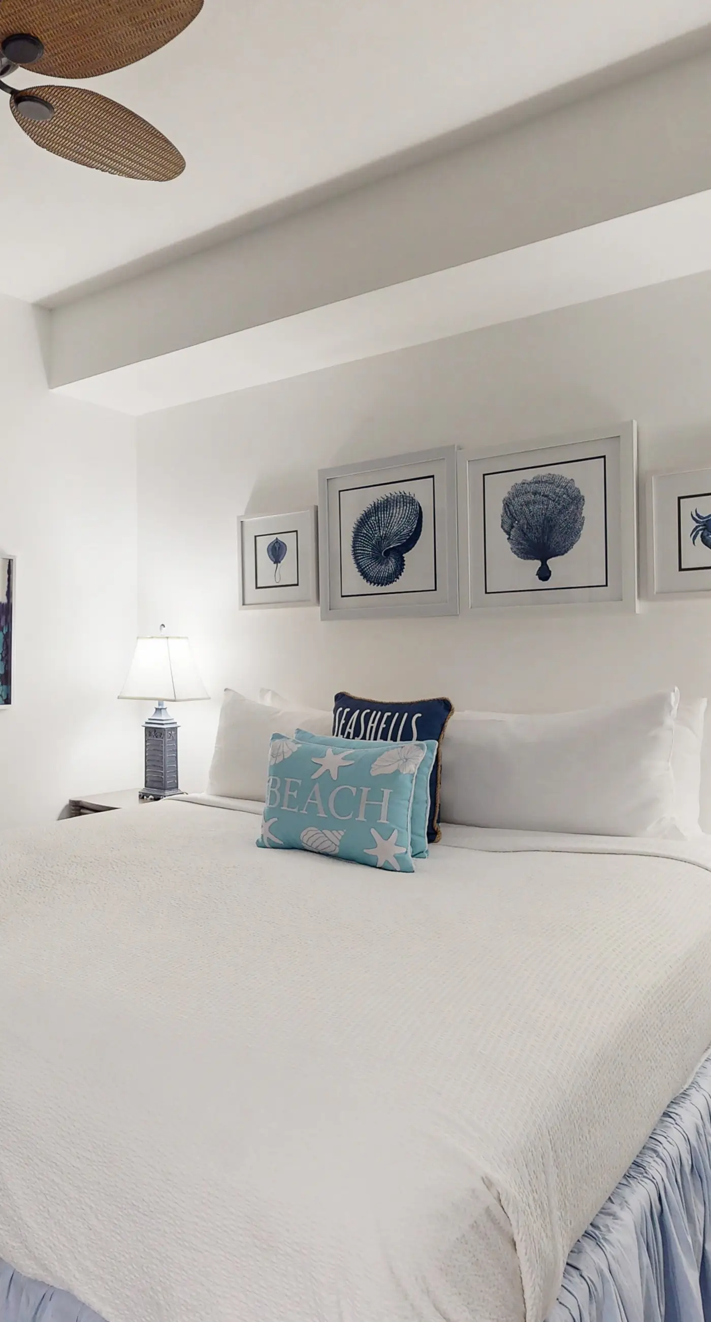 Marvelous Gulf-front condo with amazing views, pool, snack bar, & fitness room