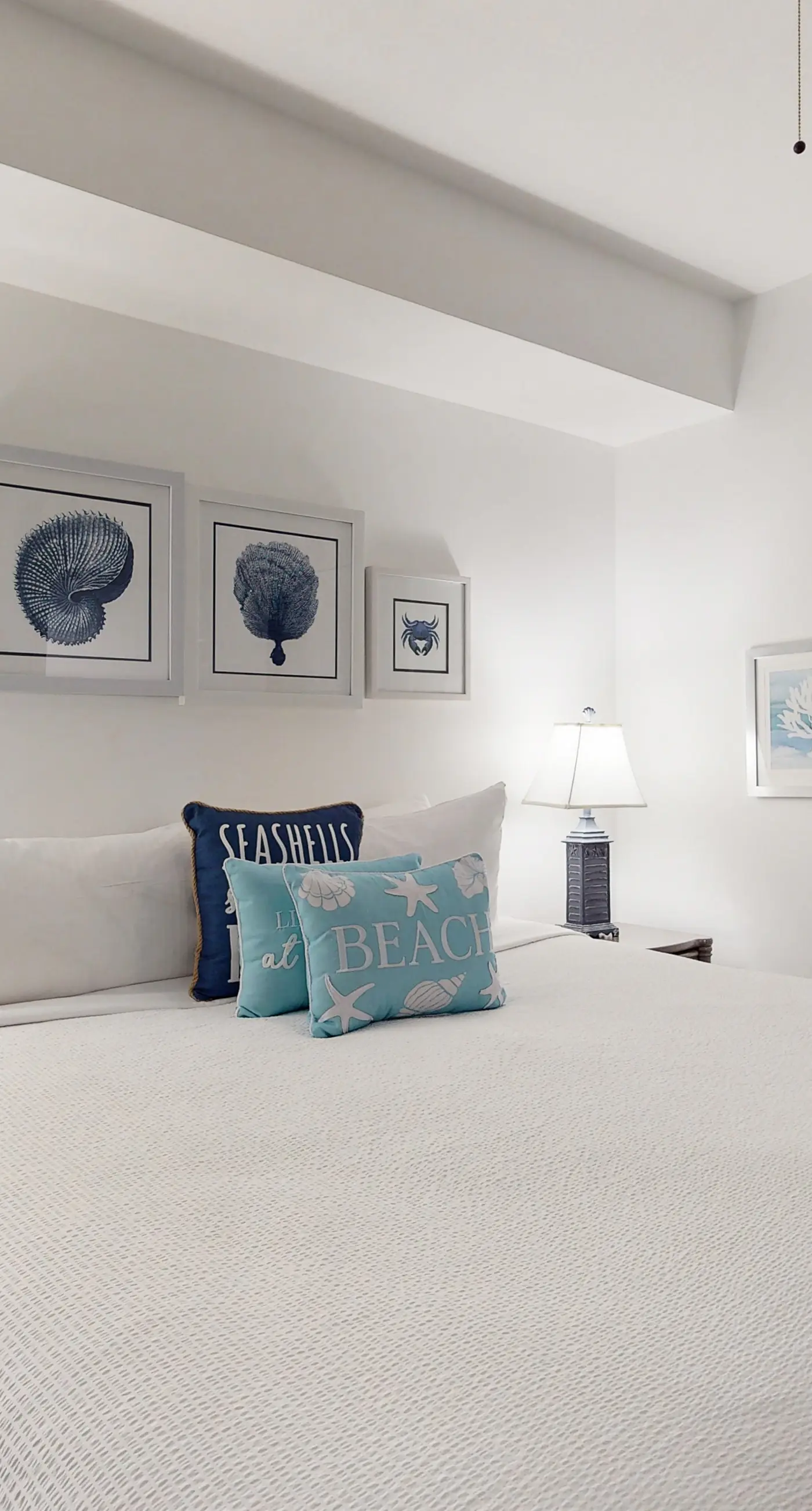 Marvelous Gulf-front condo with amazing views, pool, snack bar, & fitness room