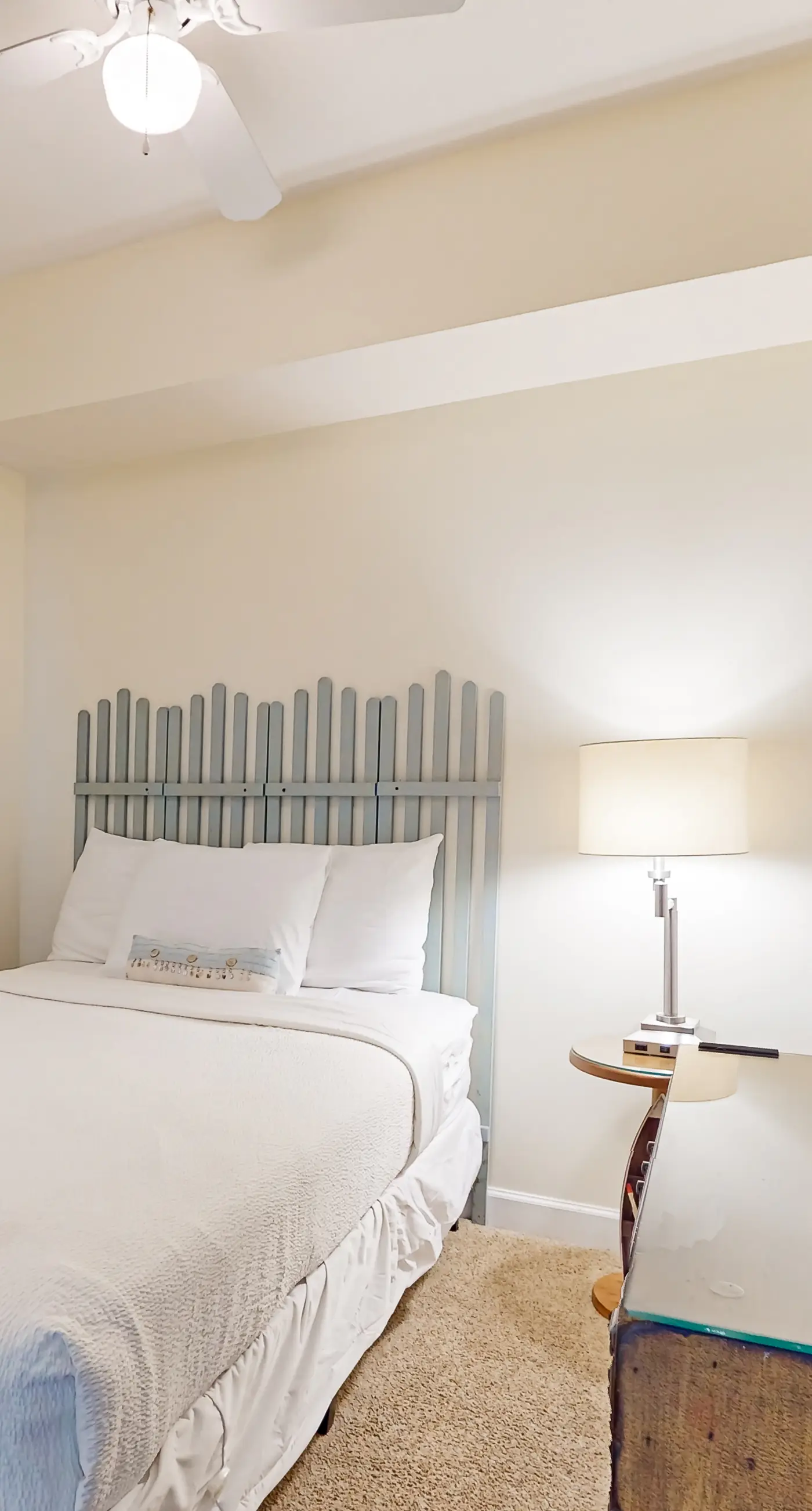 Charming & sleek condo w/incredible water views and shared on-site amenities