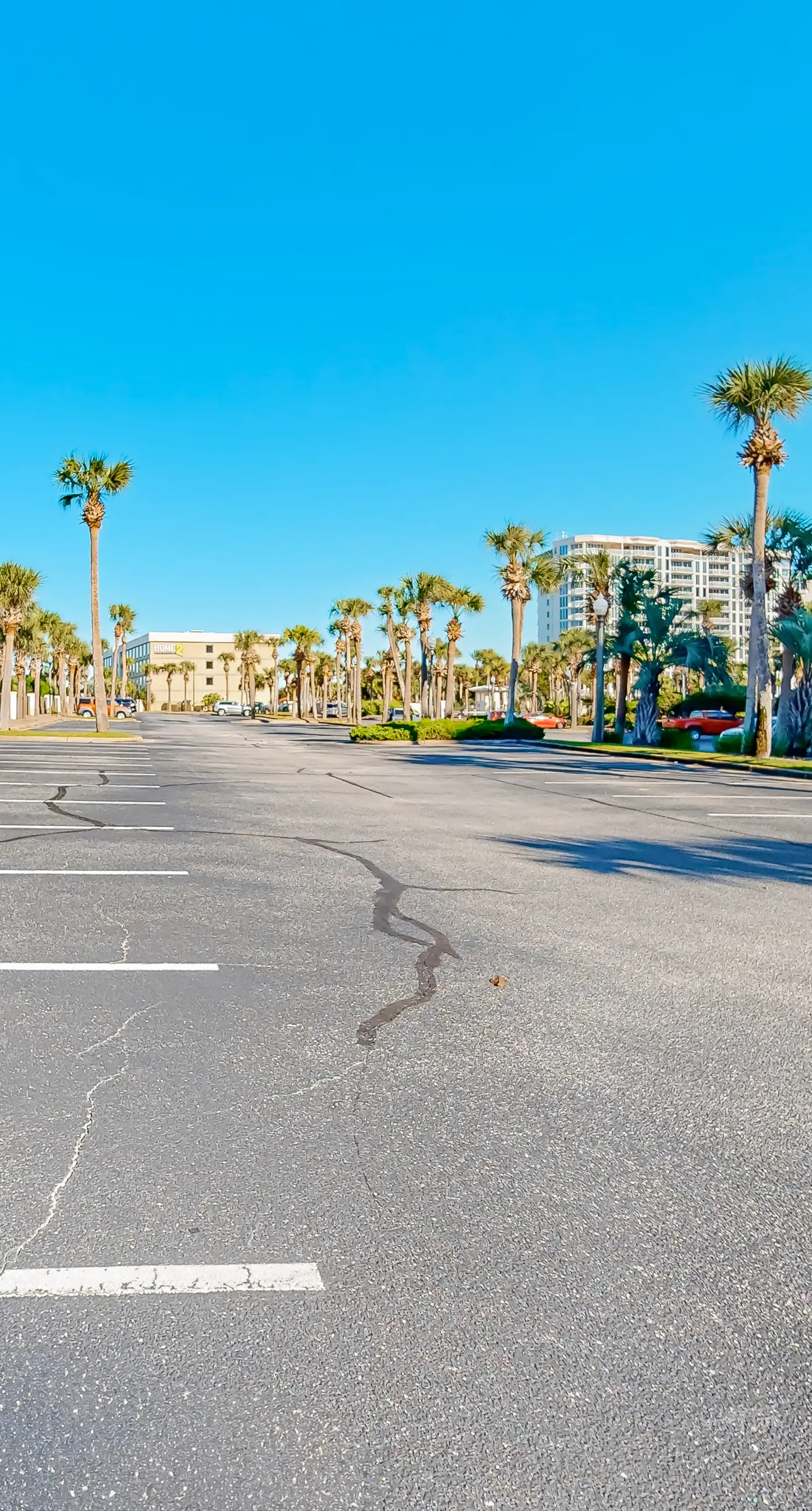 Charming & sleek condo w/incredible water views and shared on-site amenities