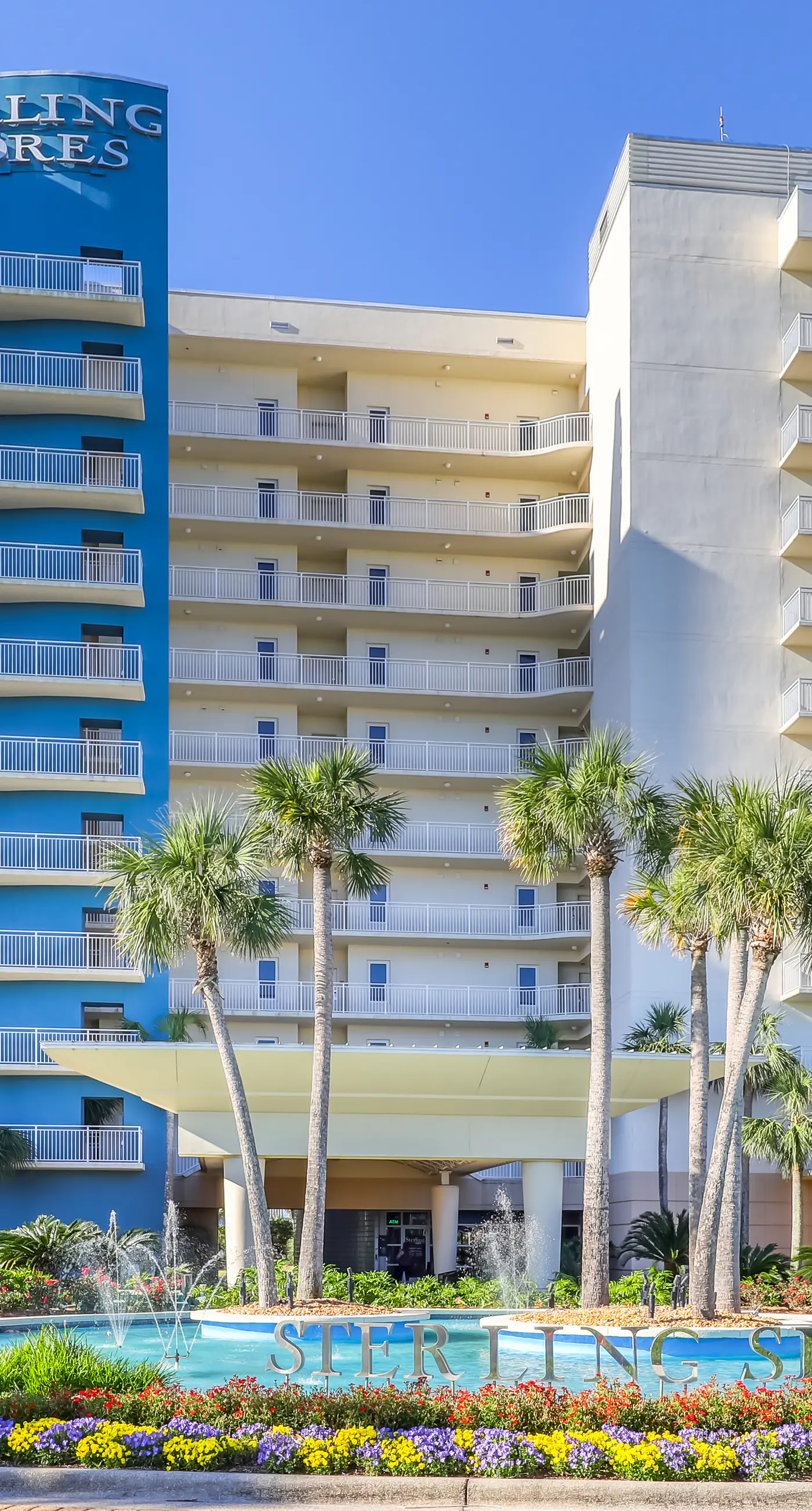 Charming & sleek condo w/incredible water views and shared on-site amenities