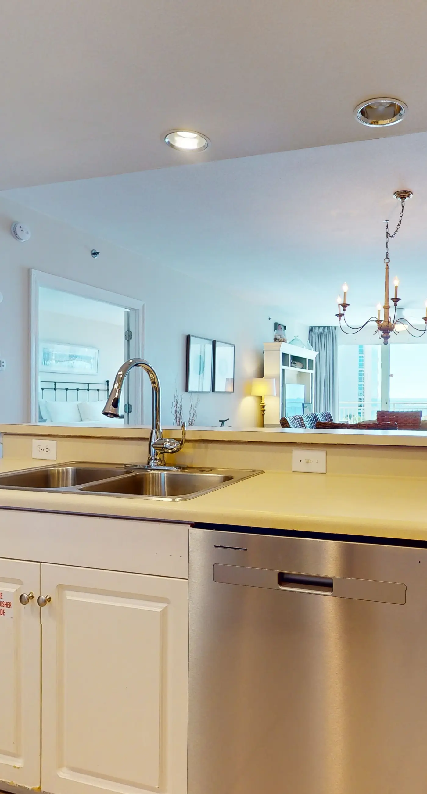 Magnificent waterfront condo w/private balcony, shared pool, gym, & snack bar