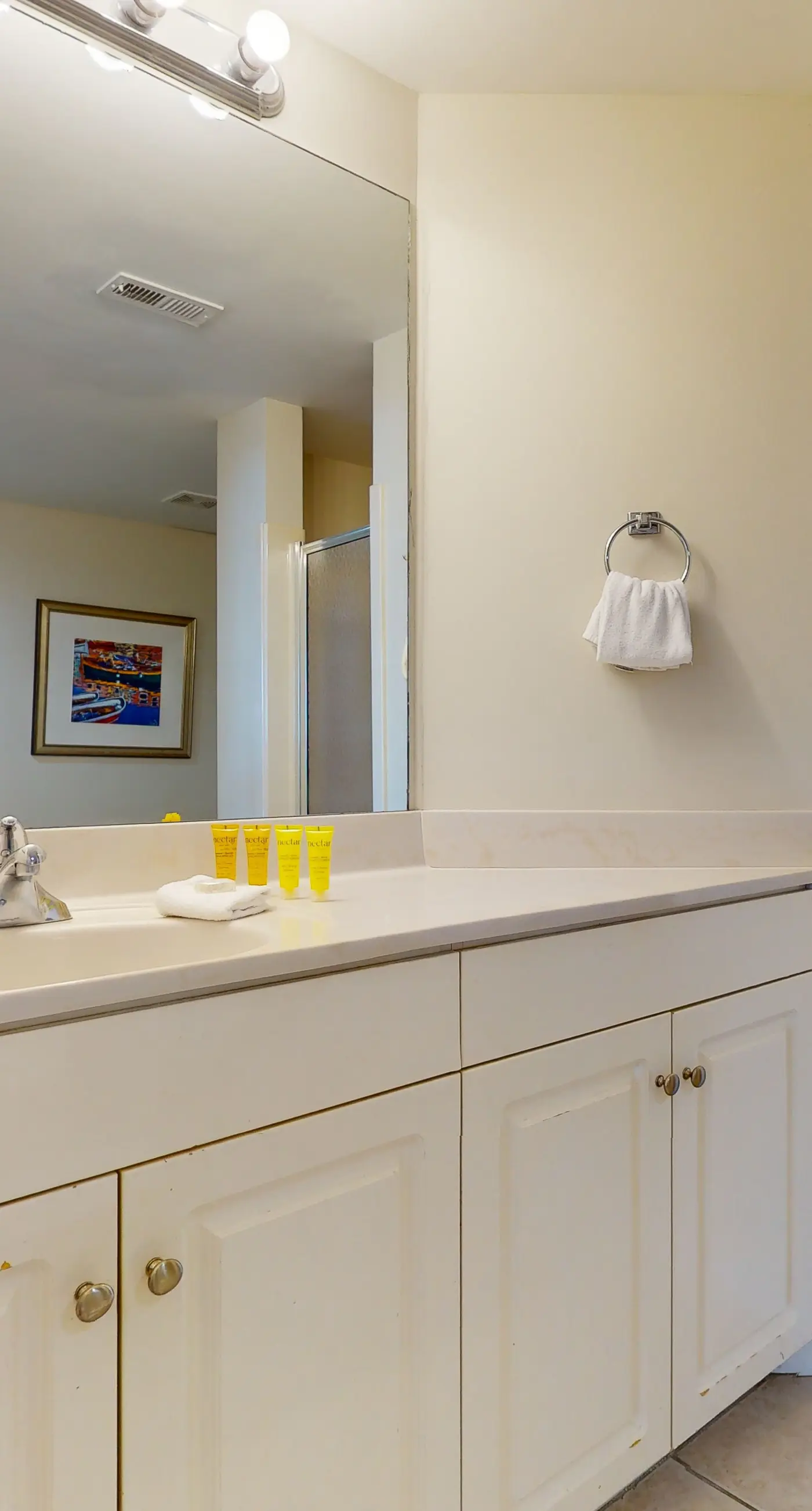 Magnificent waterfront condo w/private balcony, shared pool, gym, & snack bar