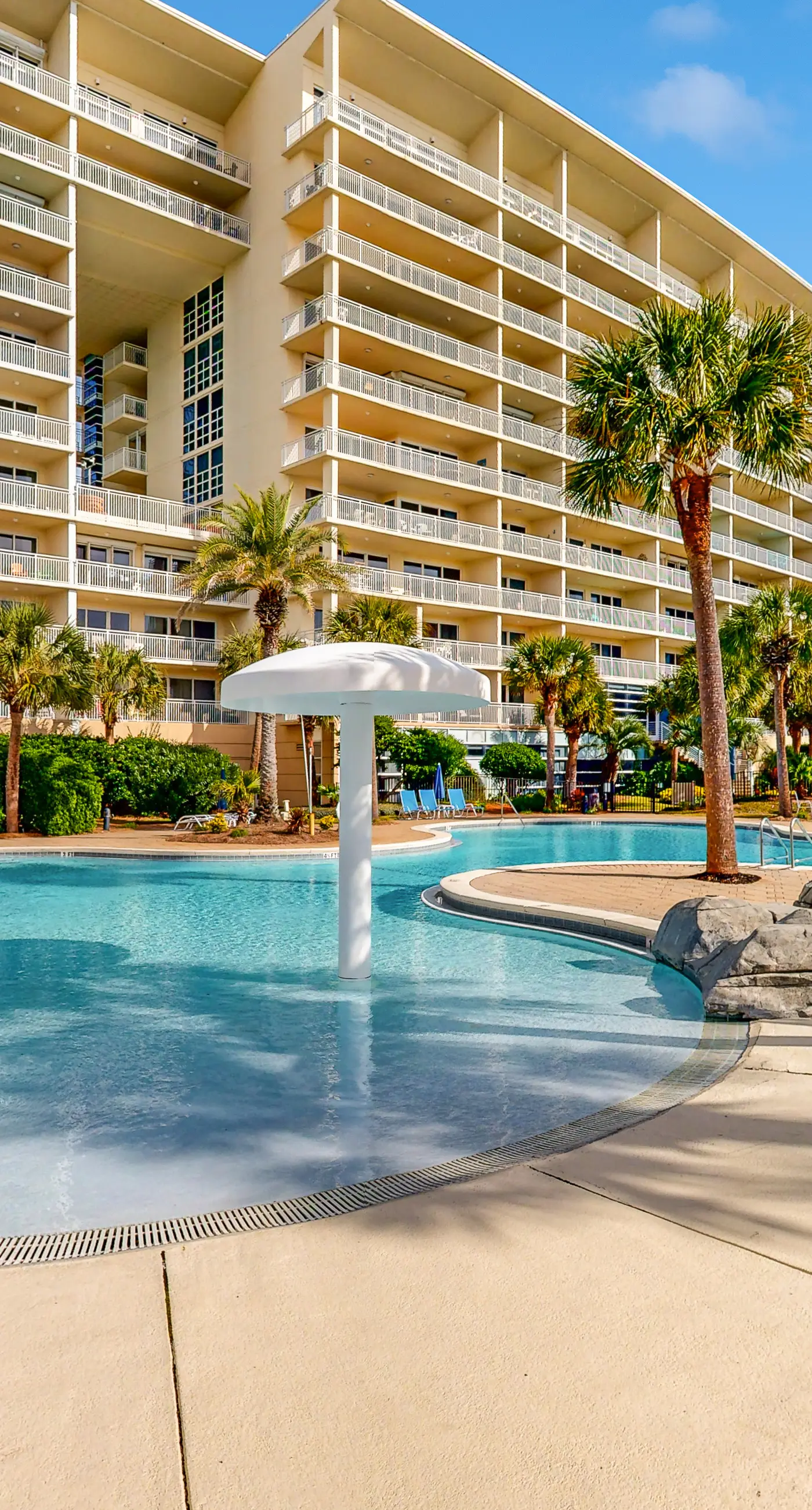 Incredible family-friendly condo w/ swimming pool & furnished balcony