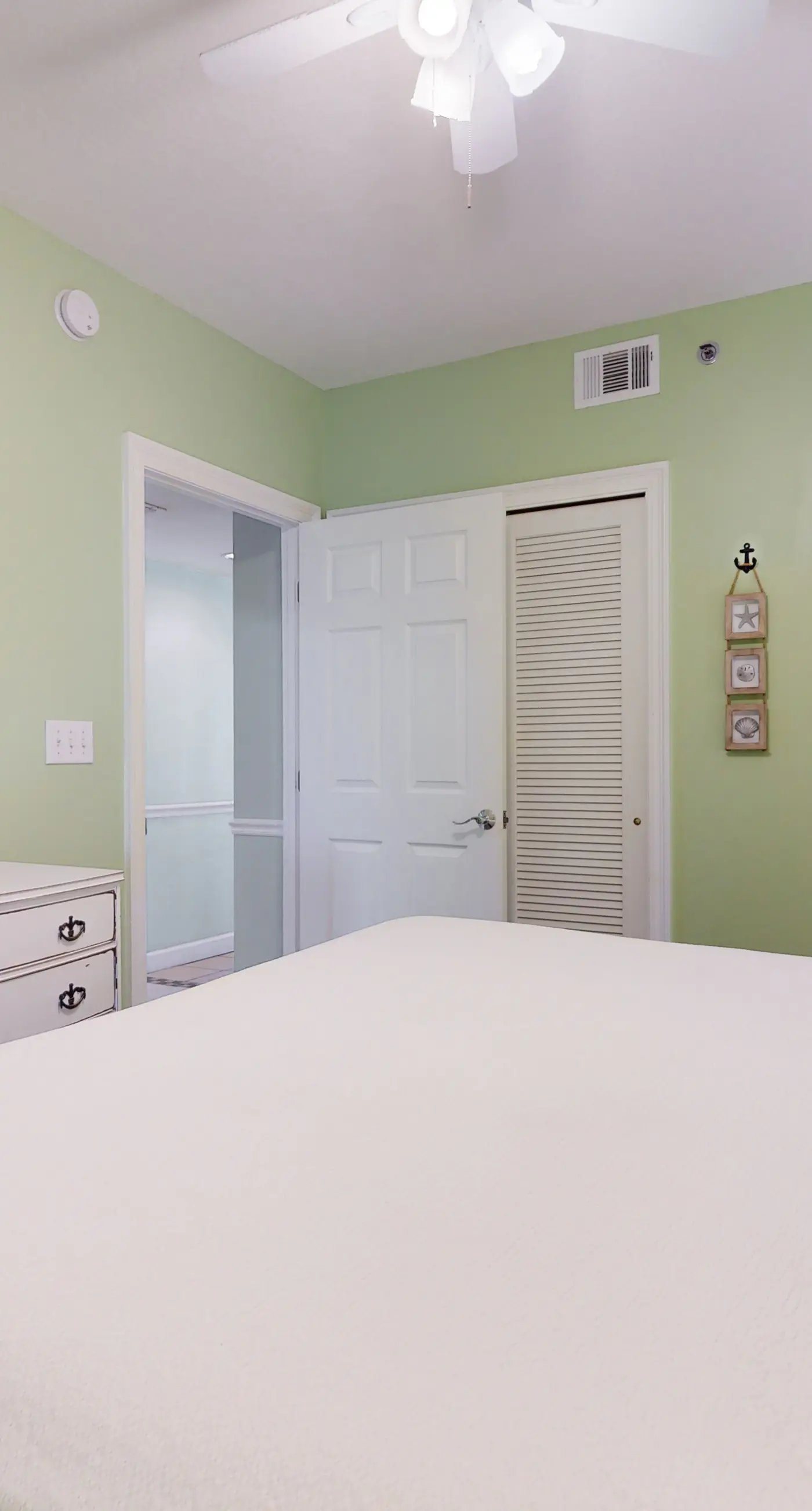 Gulf-view Sterling Shores condo with pool, gym & beach access
