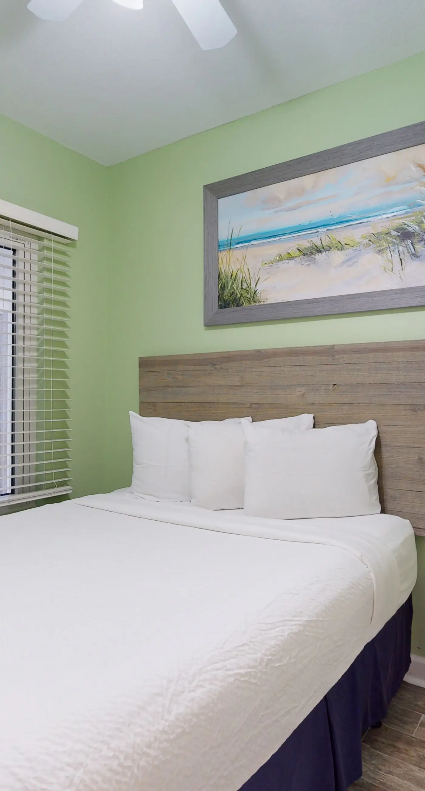 Gulf-view Sterling Shores condo with pool, gym & beach access