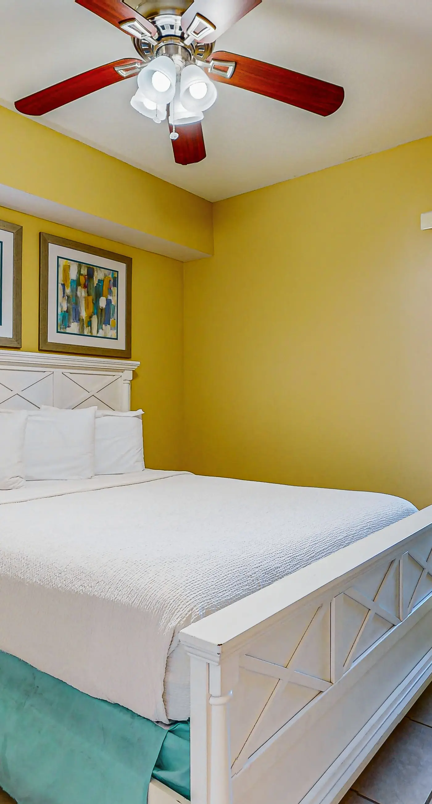 Inviting & sleek condo w/private balcony, shared pool, grill & fitness center