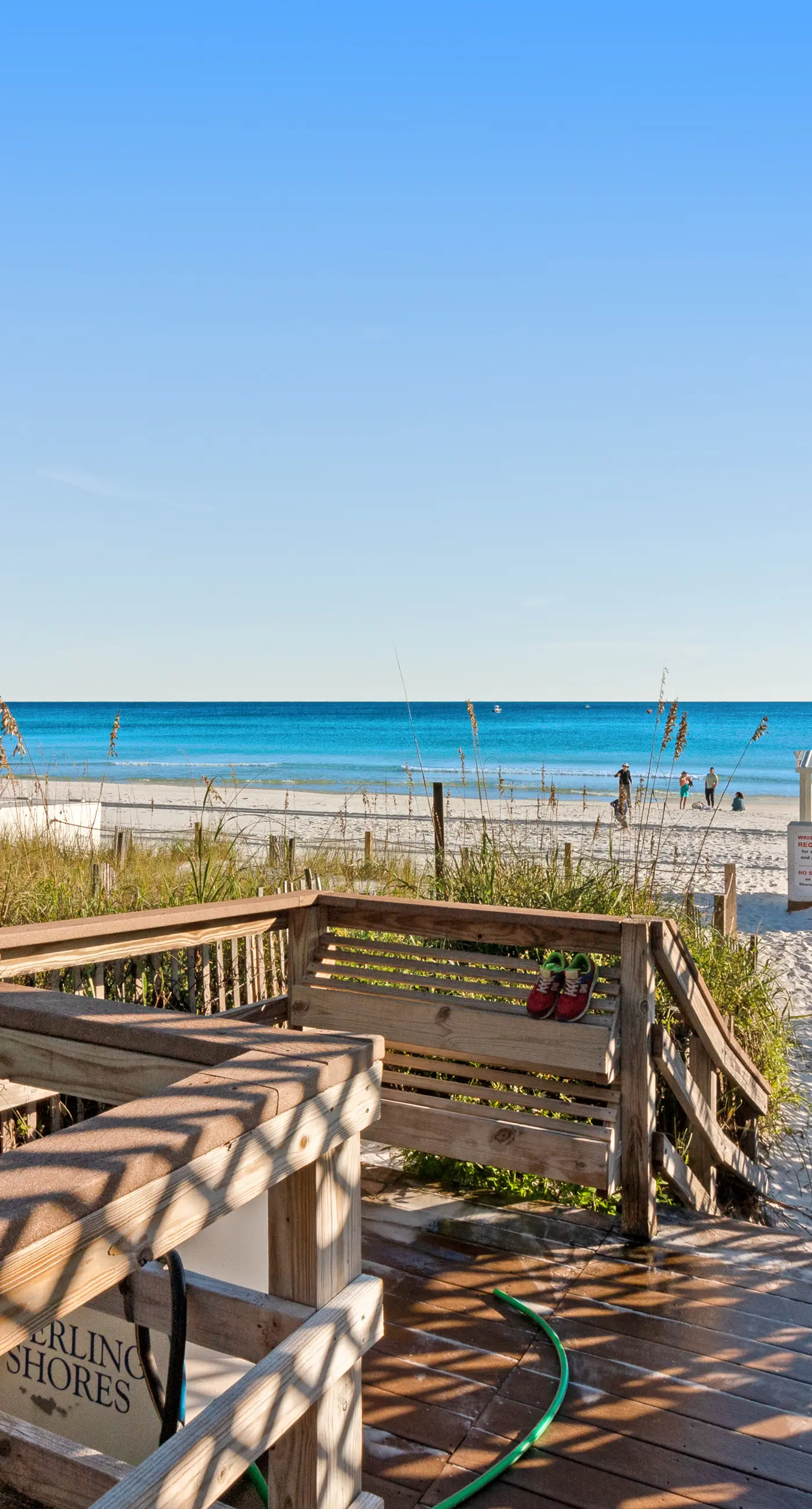 Inviting & sleek condo w/private balcony, shared pool, grill & fitness center