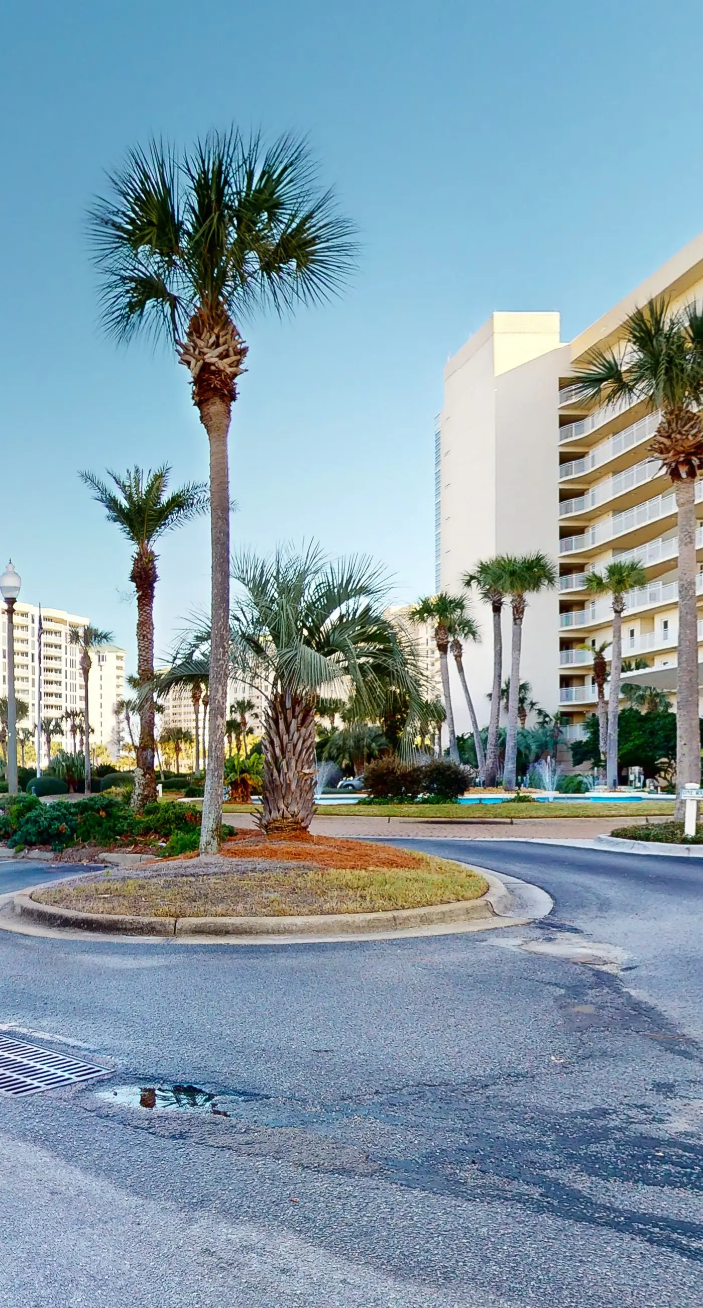 Inviting & sleek condo w/private balcony, shared pool, grill & fitness center