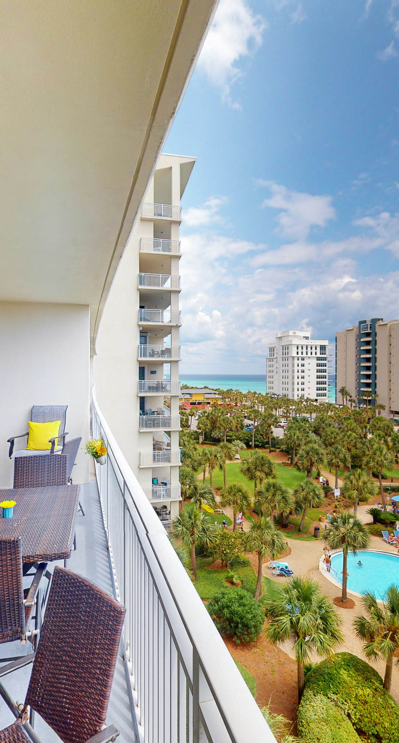 Idyllic beach getaway w gulf views & swimming pool - beach access