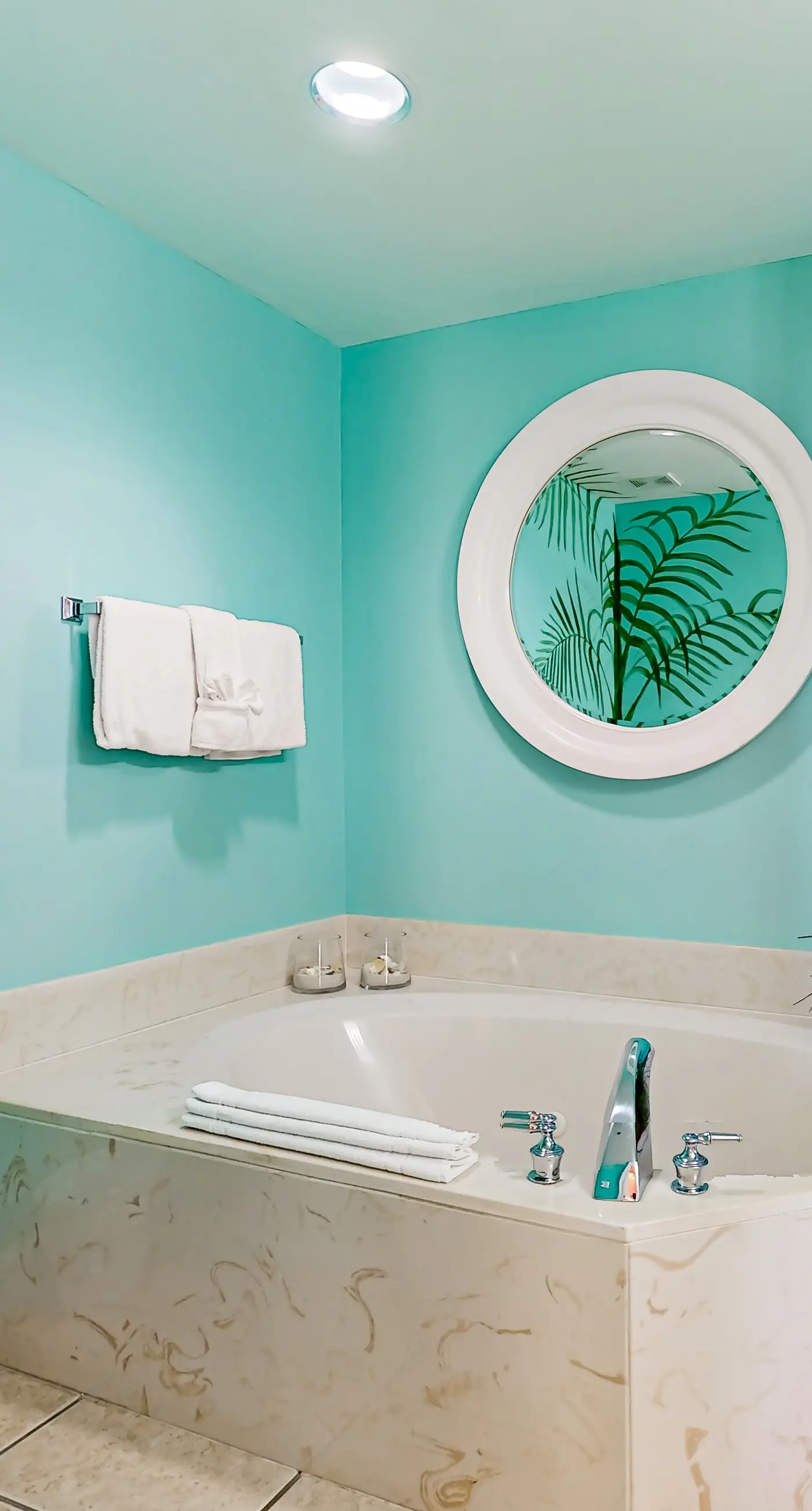 Beachfront condo with access shared on-site amenities & ocean views