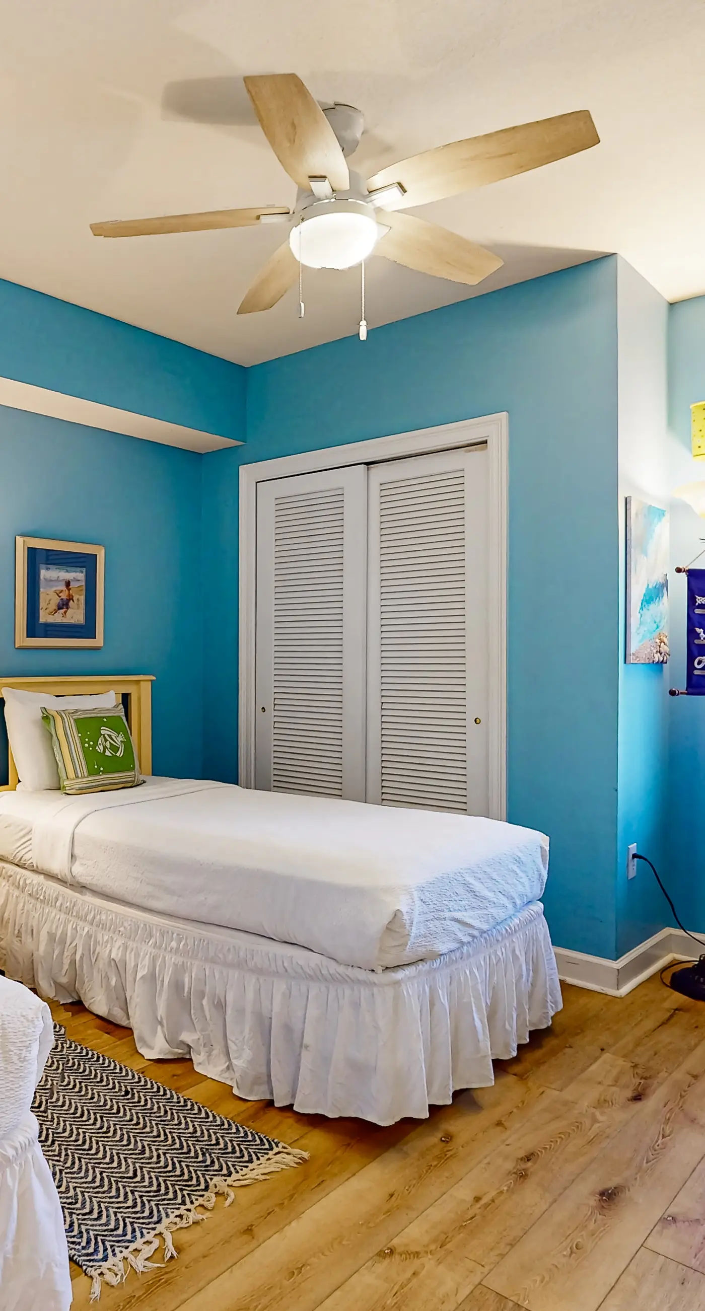 Beachfront condo with access shared on-site amenities & ocean views