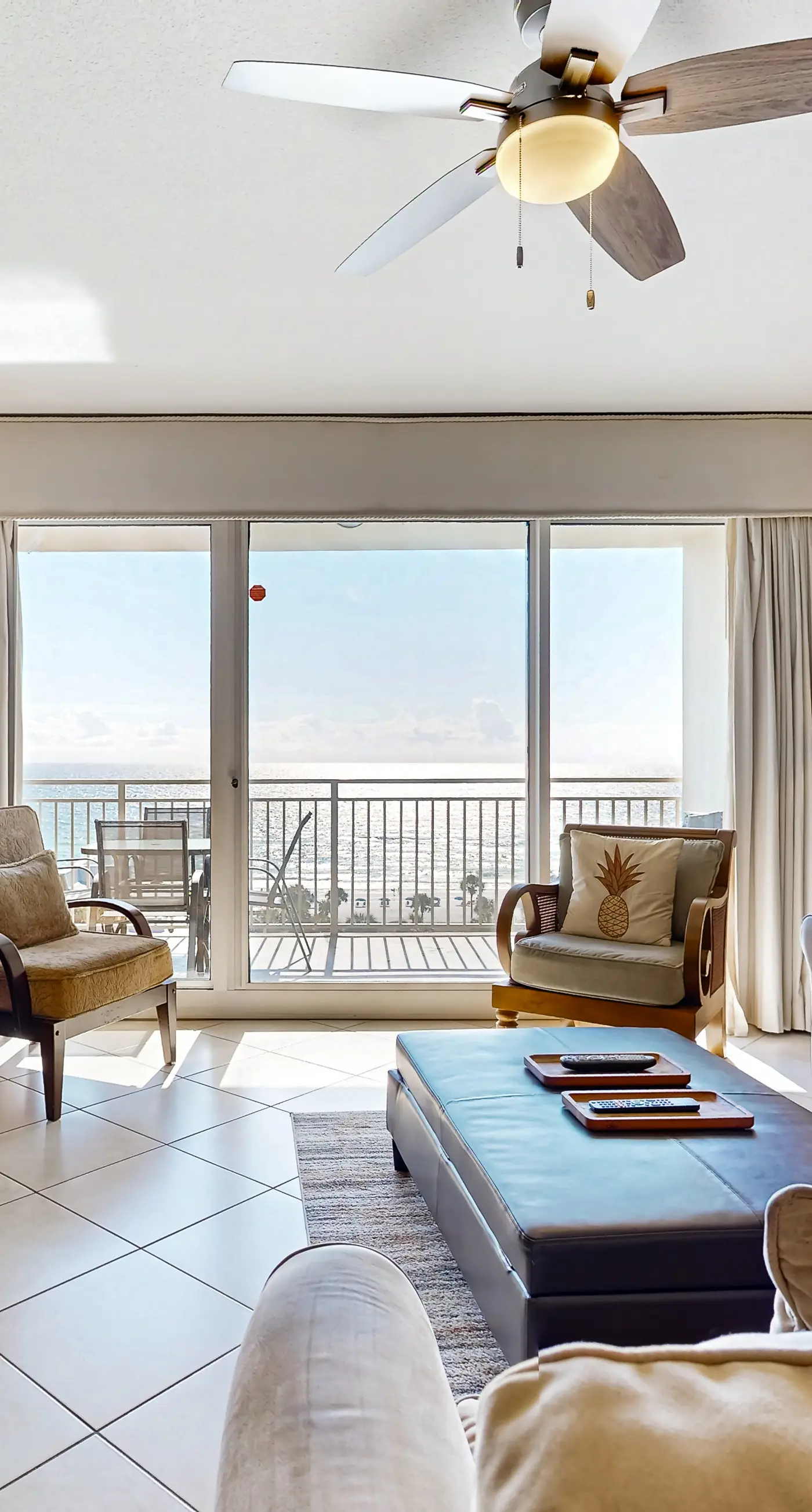 Bright & sleek condo w/shared pool, fitness center, grill area - water views