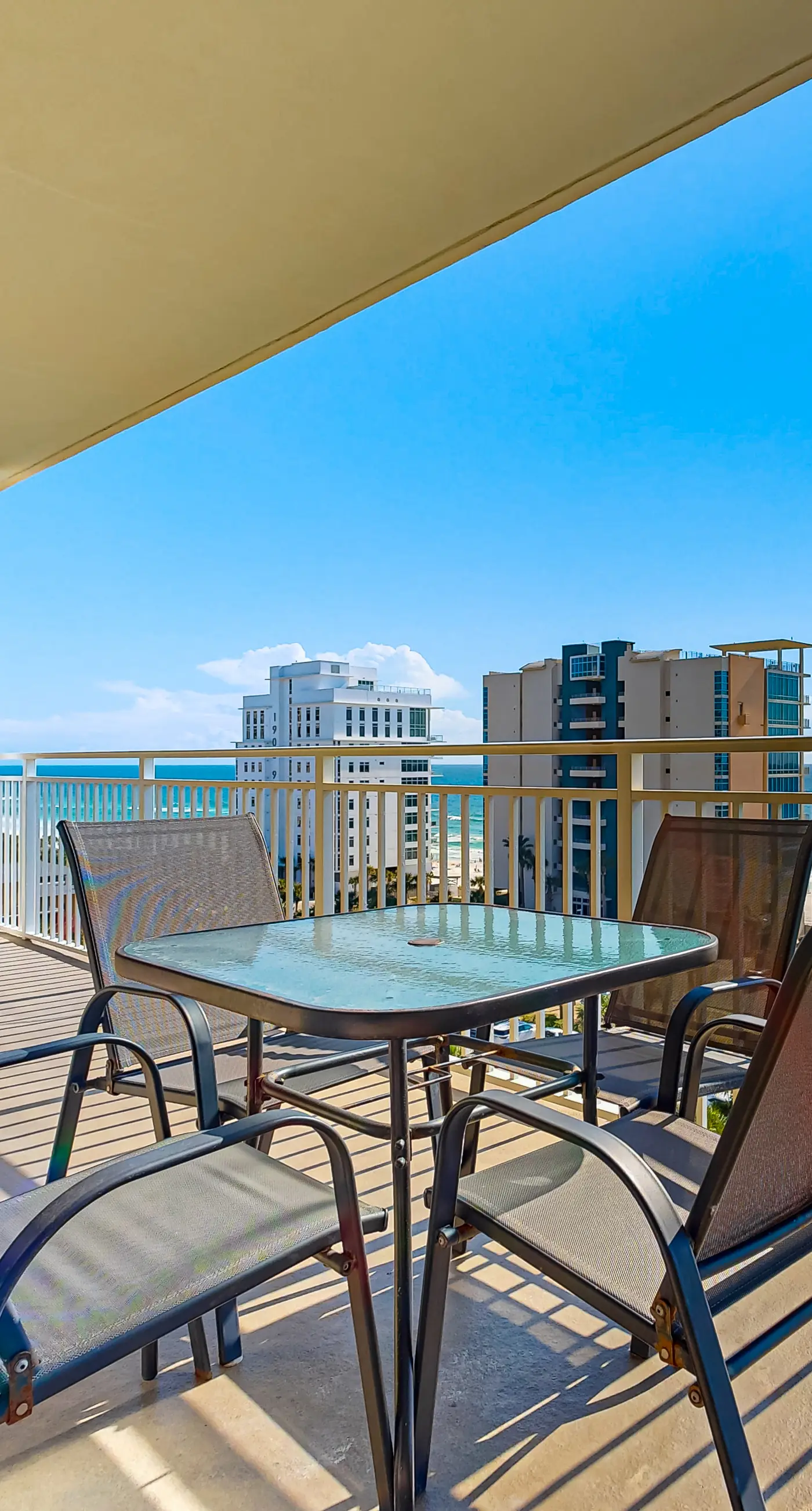 Bright & sleek condo w/shared pool, fitness center, grill area - water views