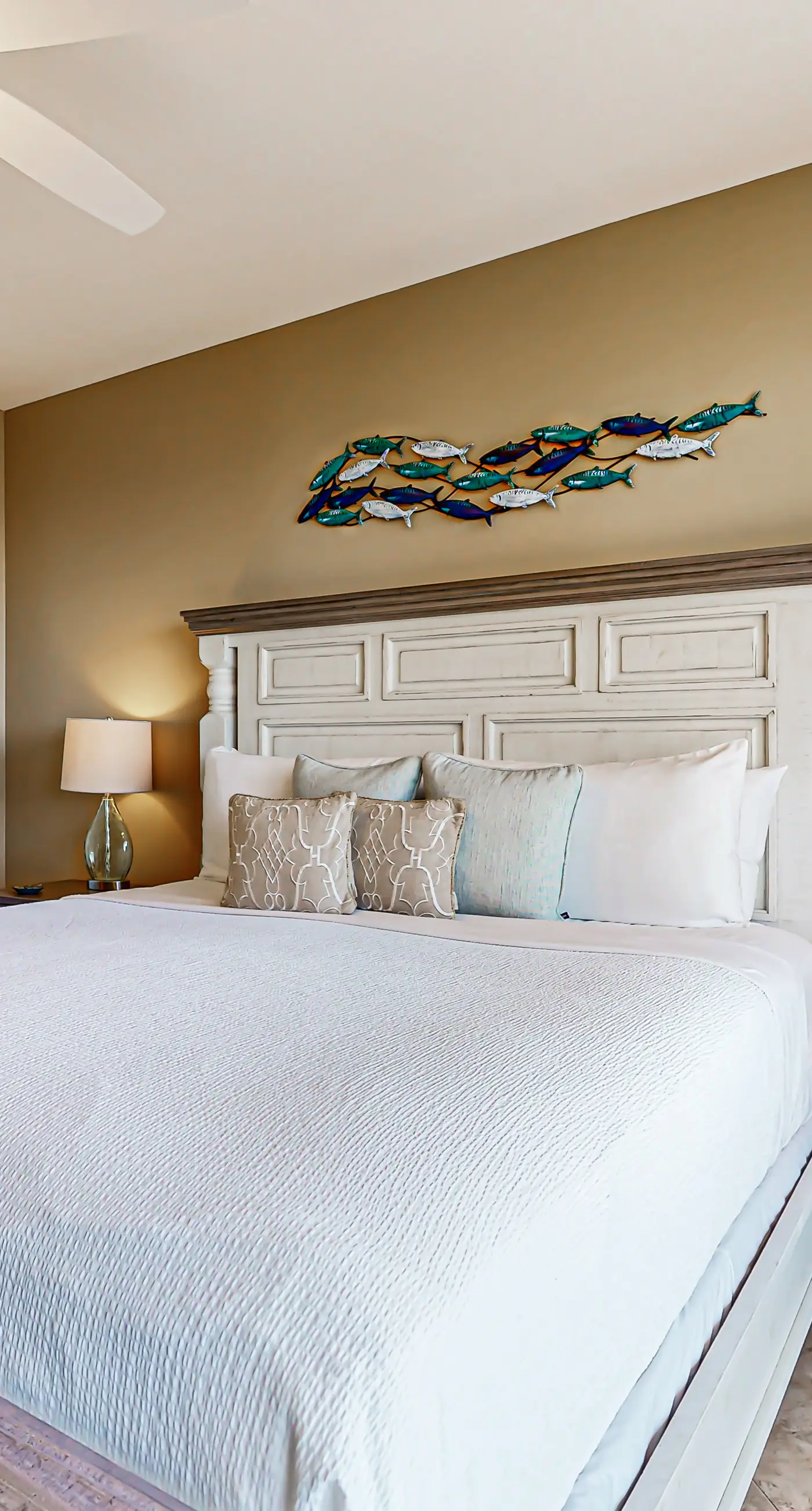 Gorgeous, beachfront condo with view of the gulf plus a pool