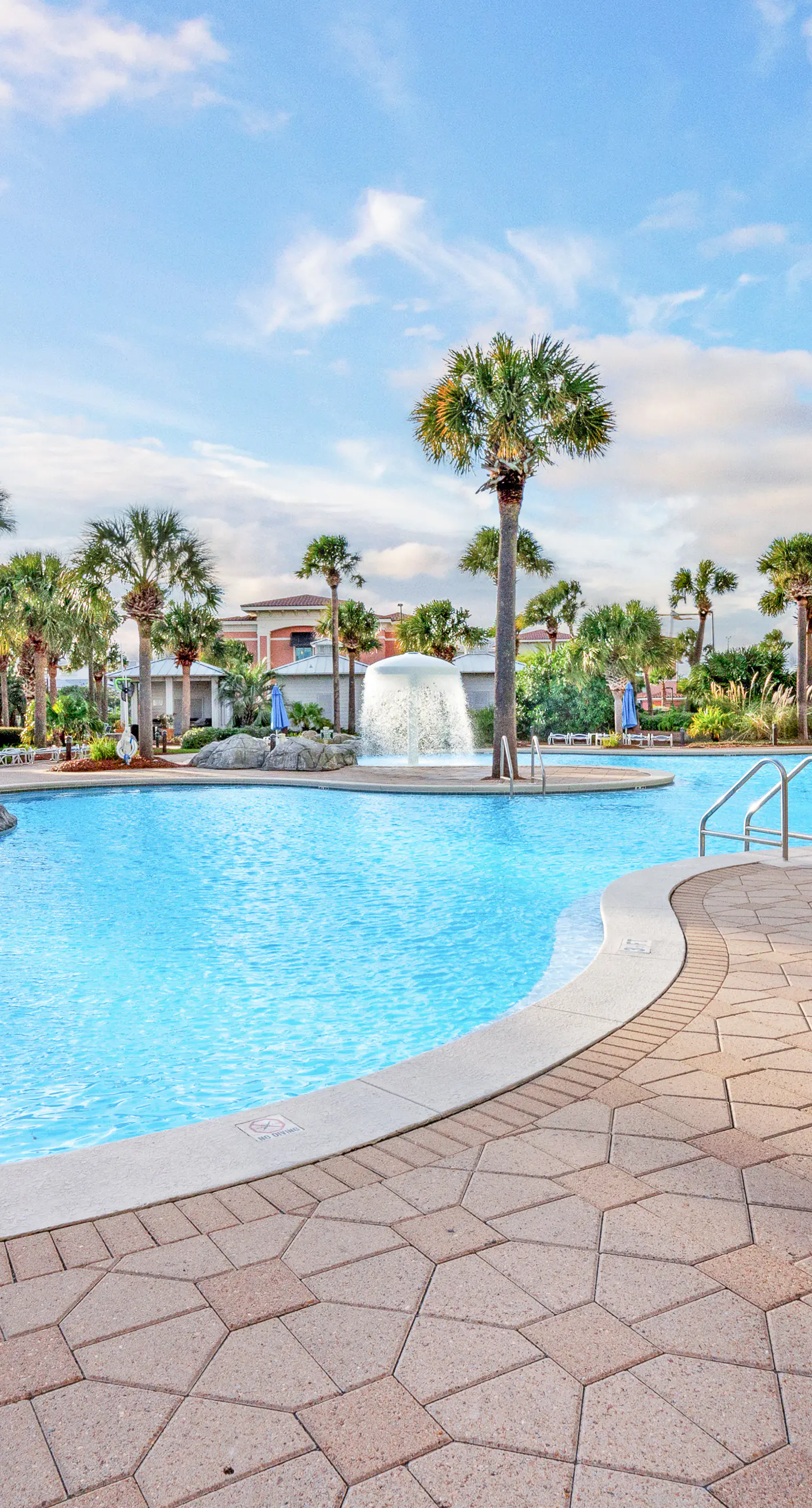 Gorgeous, beachfront condo with view of the gulf plus a pool