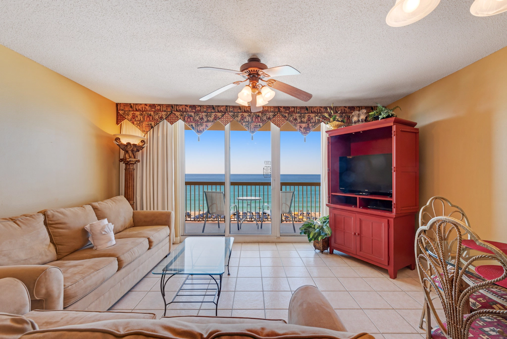 Ocean-view condo with central AC, pool & hot tub access & balcony
