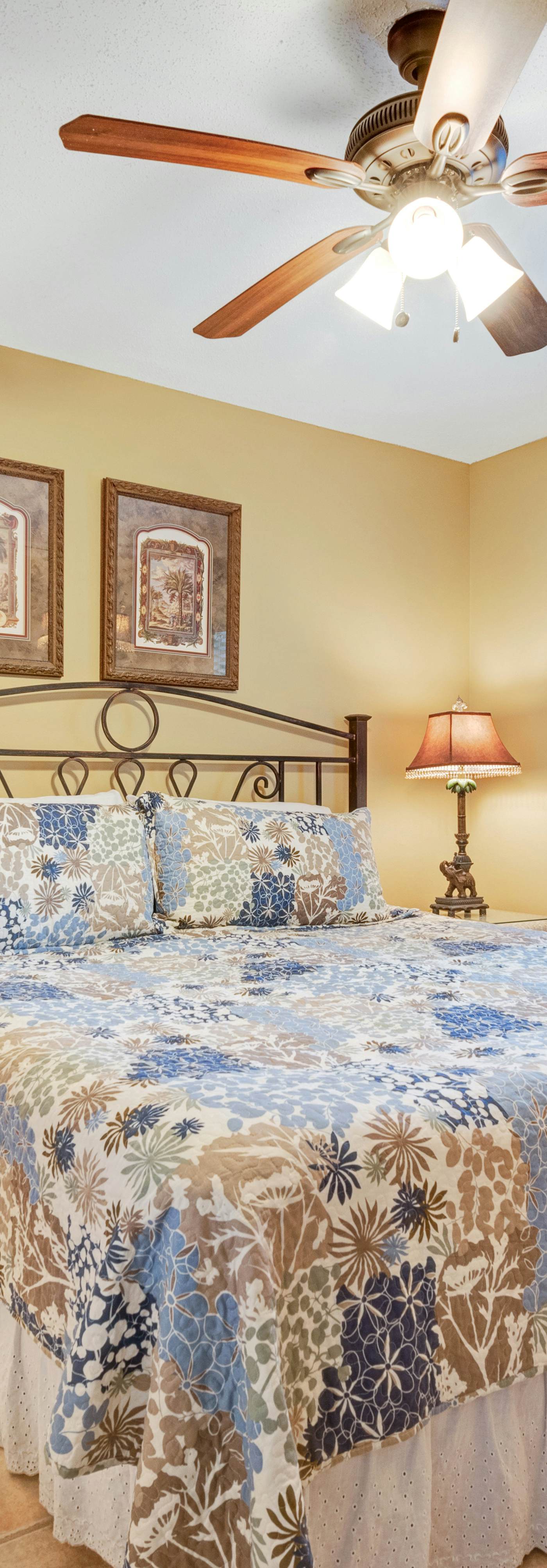 Ocean-view condo with central AC, pool & hot tub access & balcony