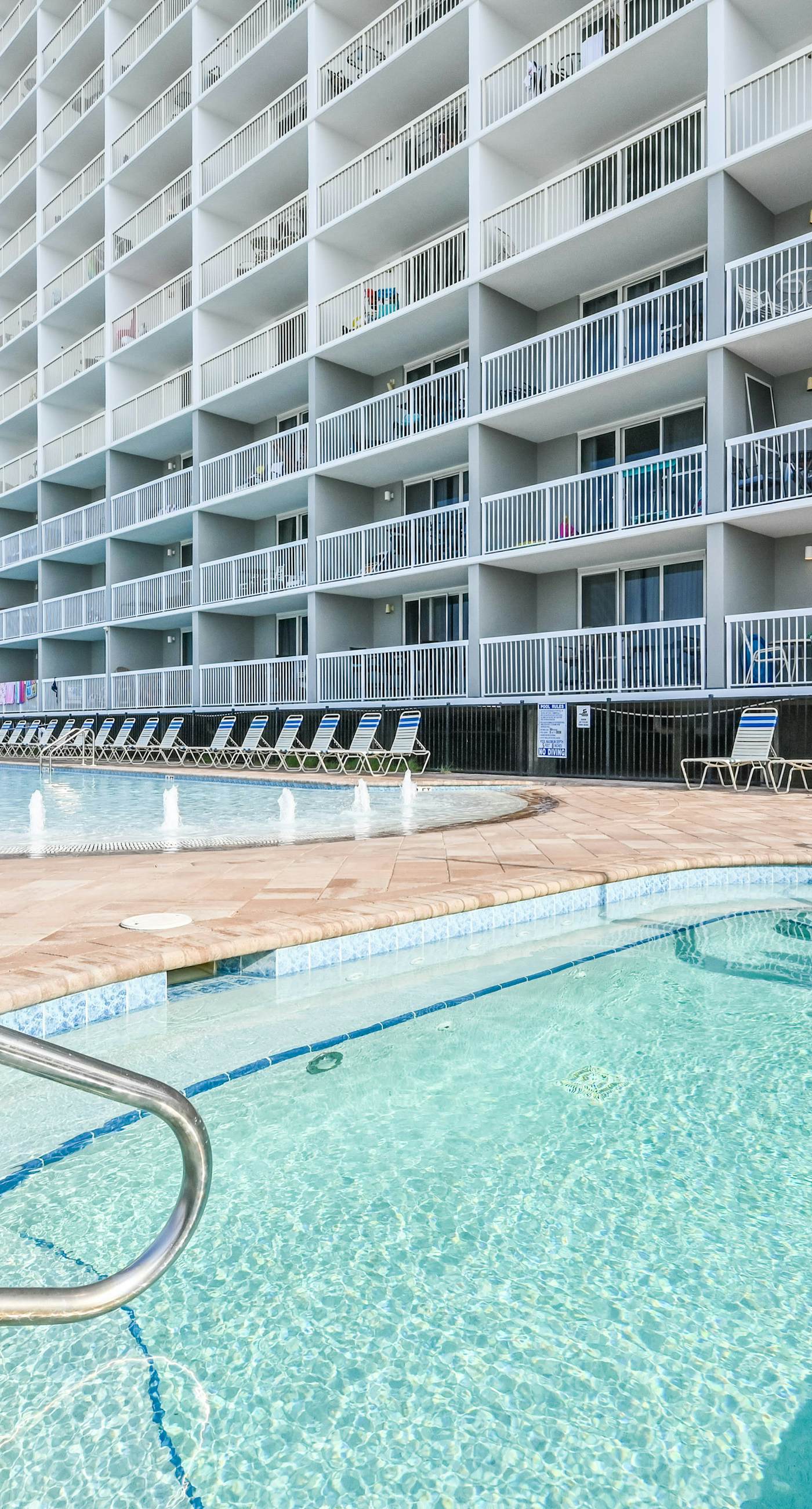 Ocean-view condo with central AC, pool & hot tub access & balcony