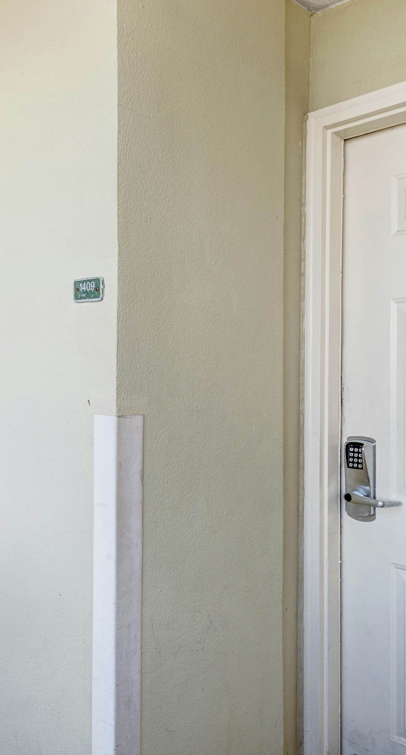 14th-floor condo with Gulf of Mexico views & outdoor pool