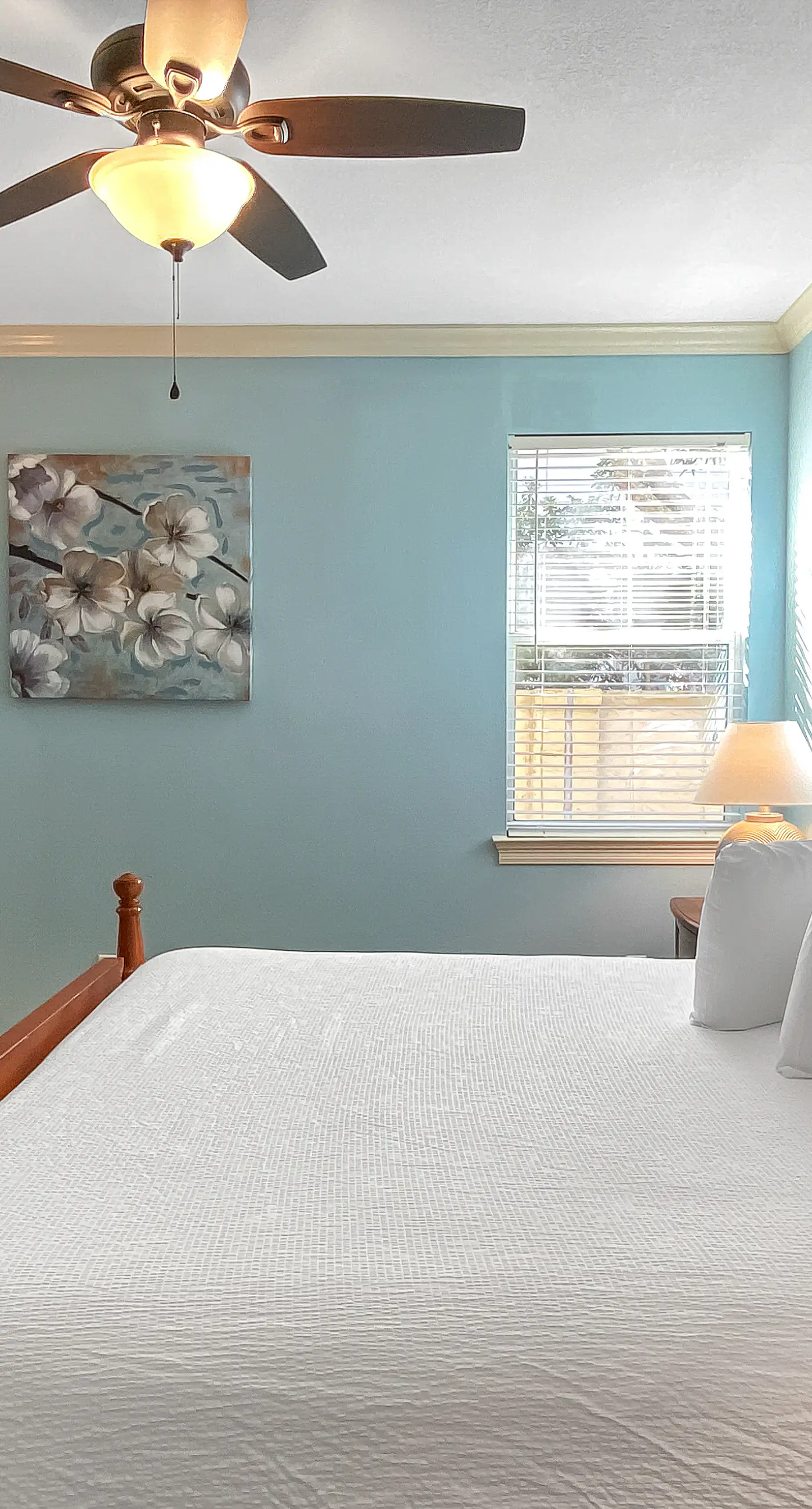 Gorgeous home with resort pool & beach access