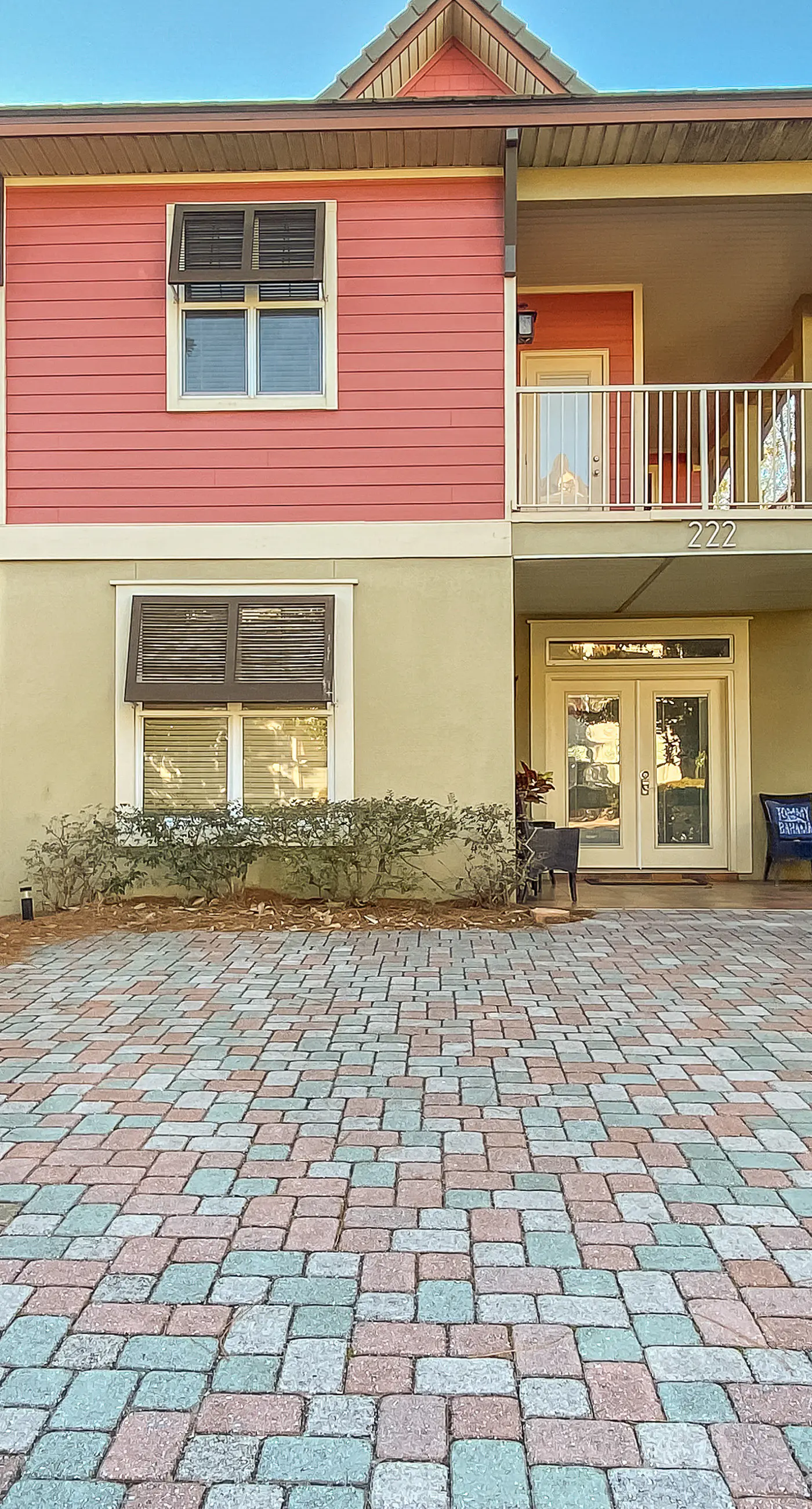 Gorgeous home with resort pool & beach access