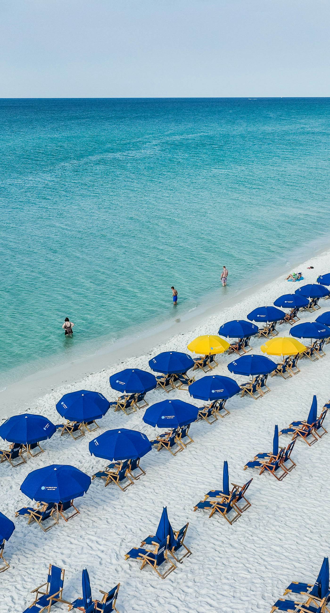20th-story condo in Pelican Beach Resort with Gulf views
