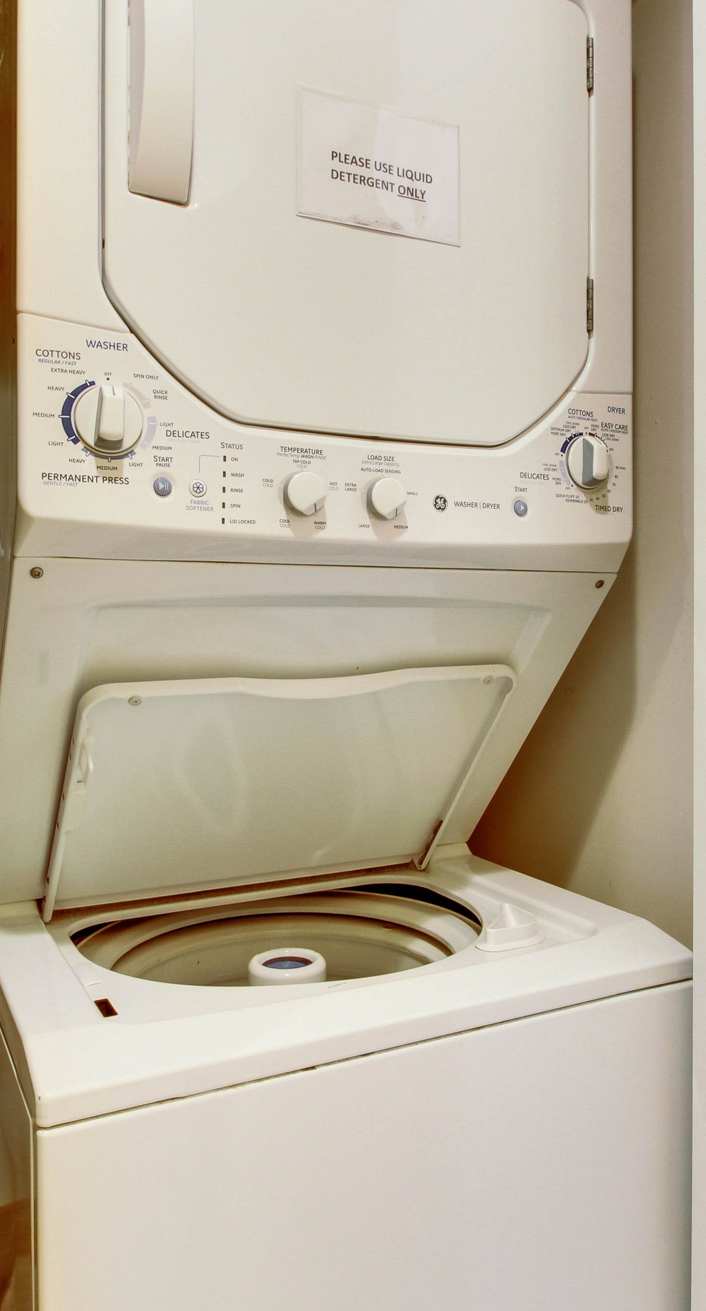 Amazing Gulf view from this cozy condo with pool, gym & beach access