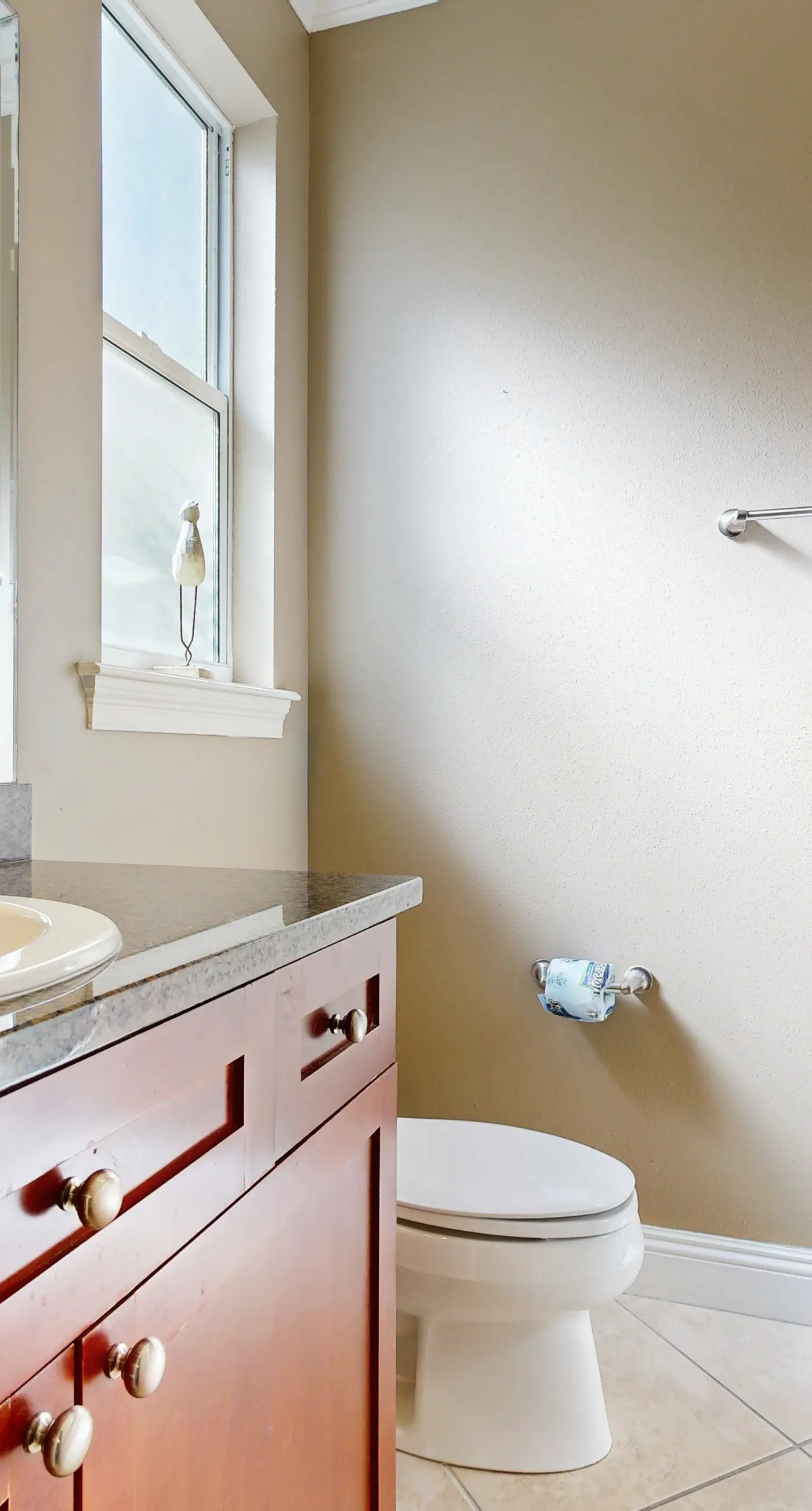 Nautical home in gated community with pool, hot tub & beach access