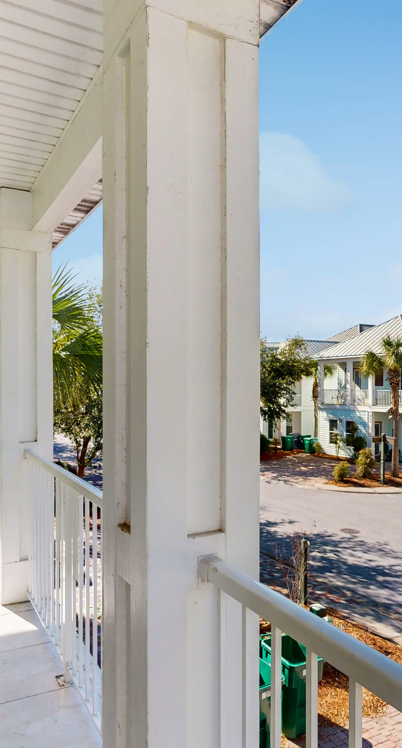 Nautical home in gated community with pool, hot tub & beach access