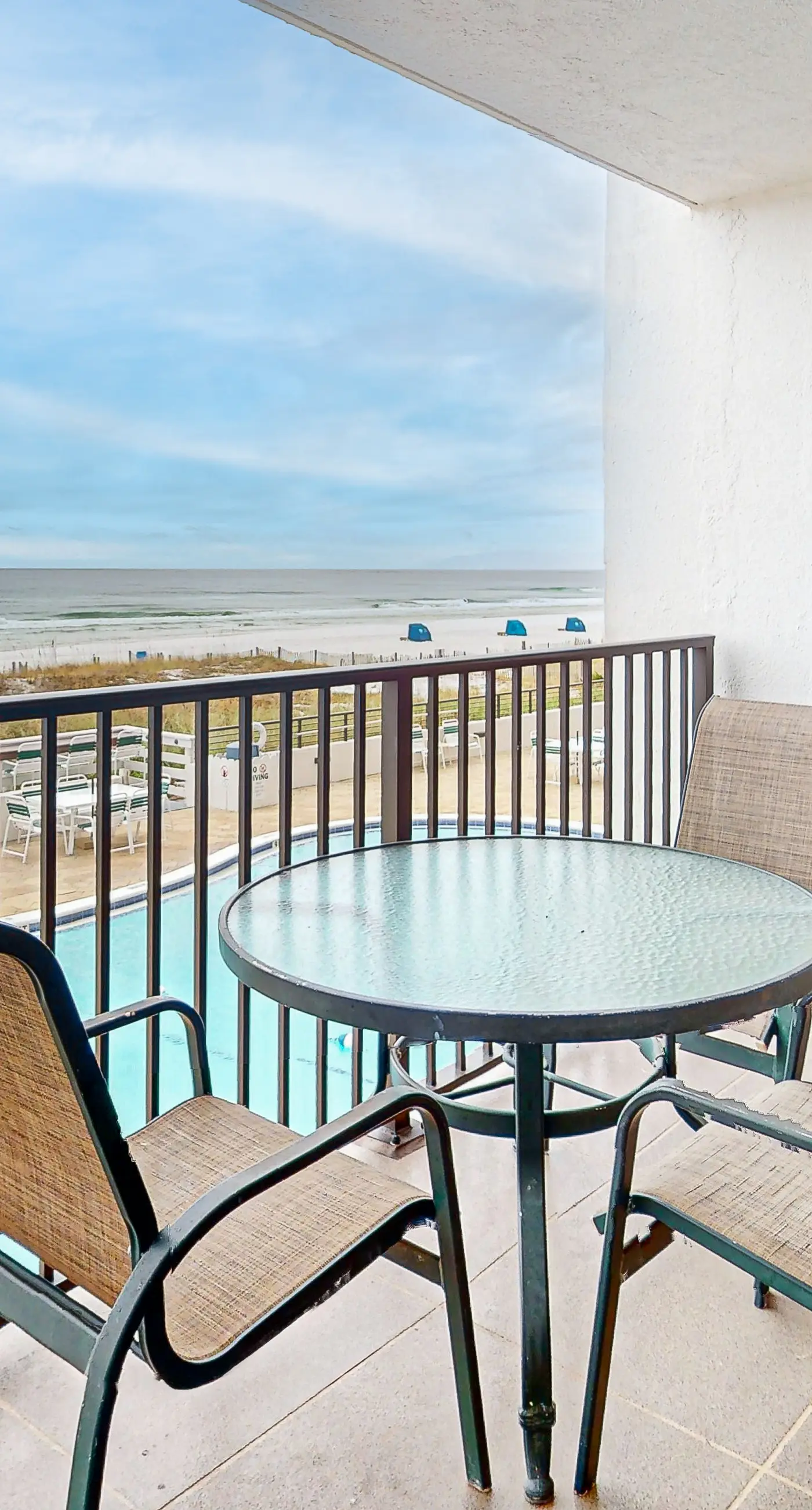 Pretty Condo with Gulf View Wet Bar, Shared Pool, Sauna, & Fitness Center