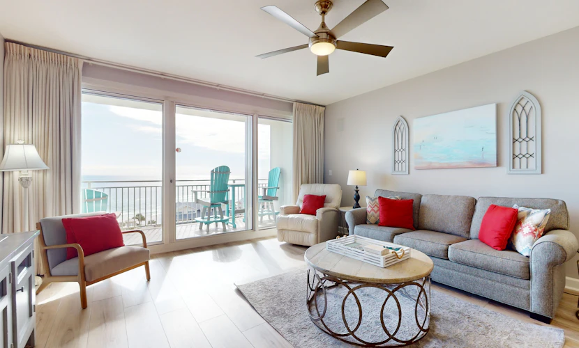 Gorgeous beachfront condo w/ shared pool & beach access