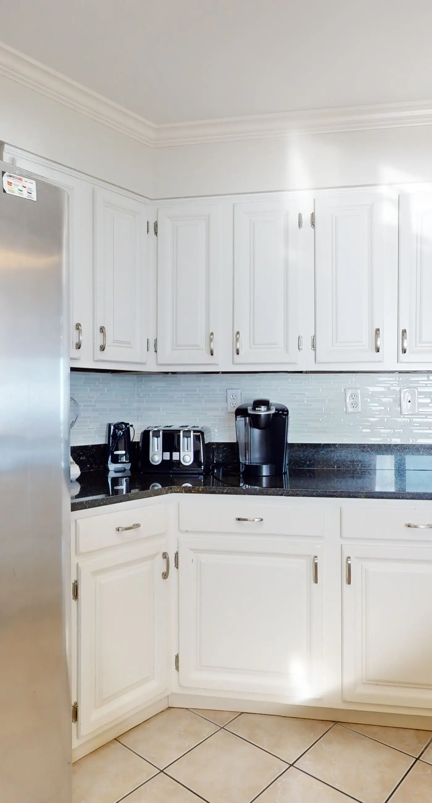 Beautiful Gulf Front Condo Fun Amenities, Nearby Shopping & Dining