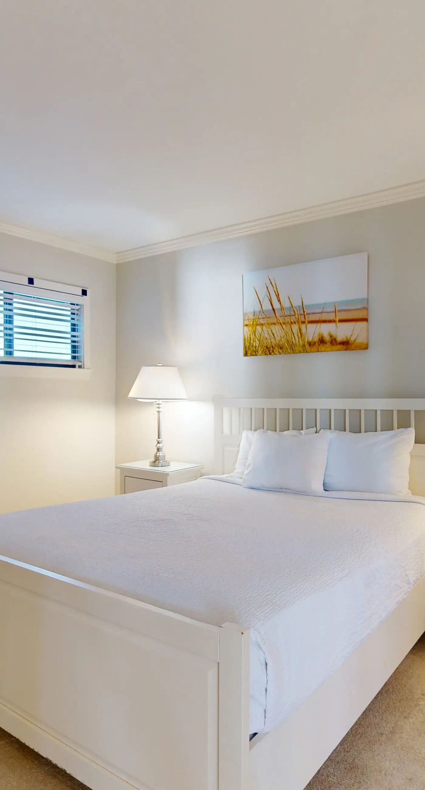 Beautiful Gulf Front Condo Fun Amenities, Nearby Shopping & Dining