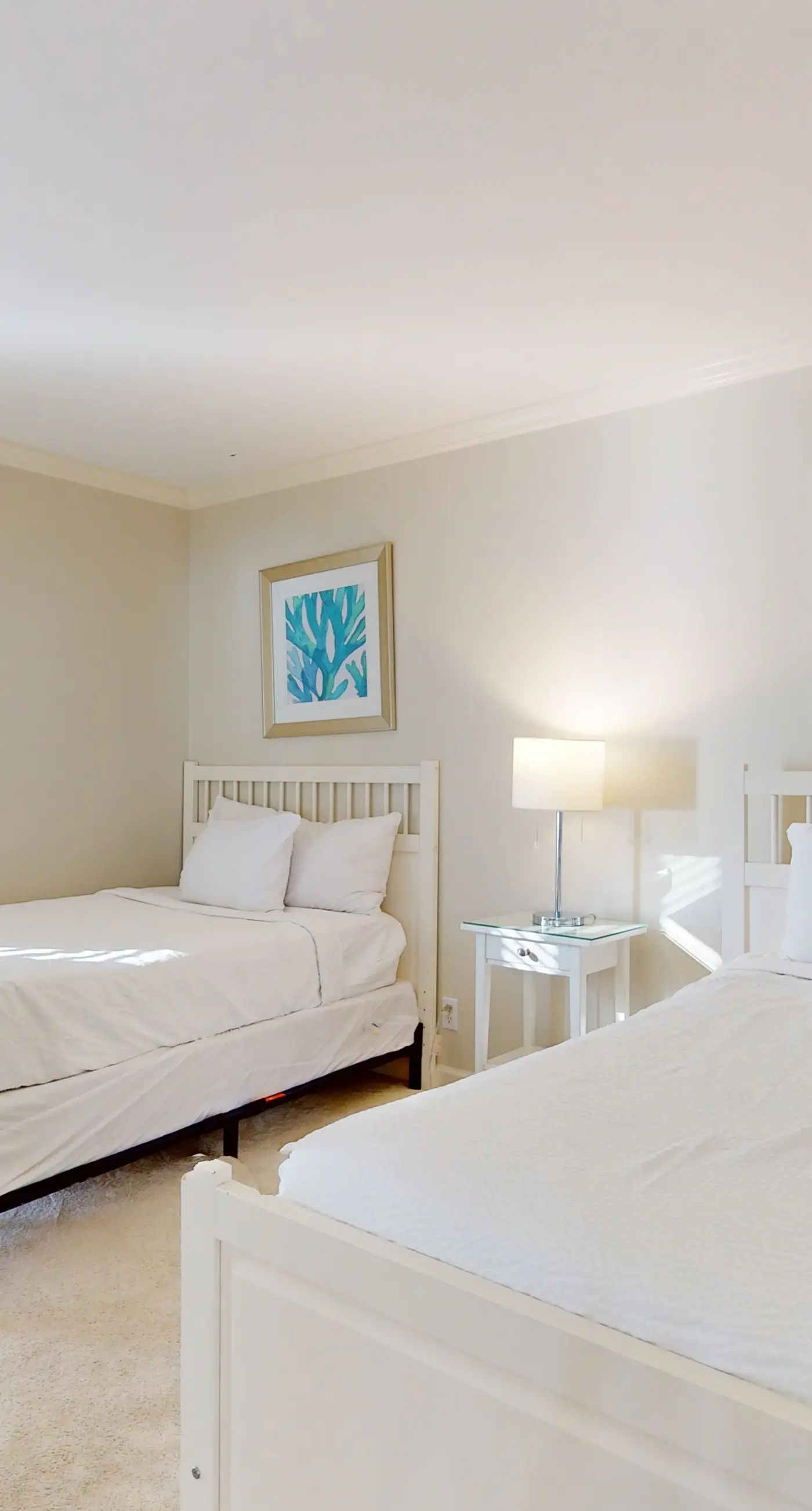 Beautiful Gulf Front Condo Fun Amenities, Nearby Shopping & Dining