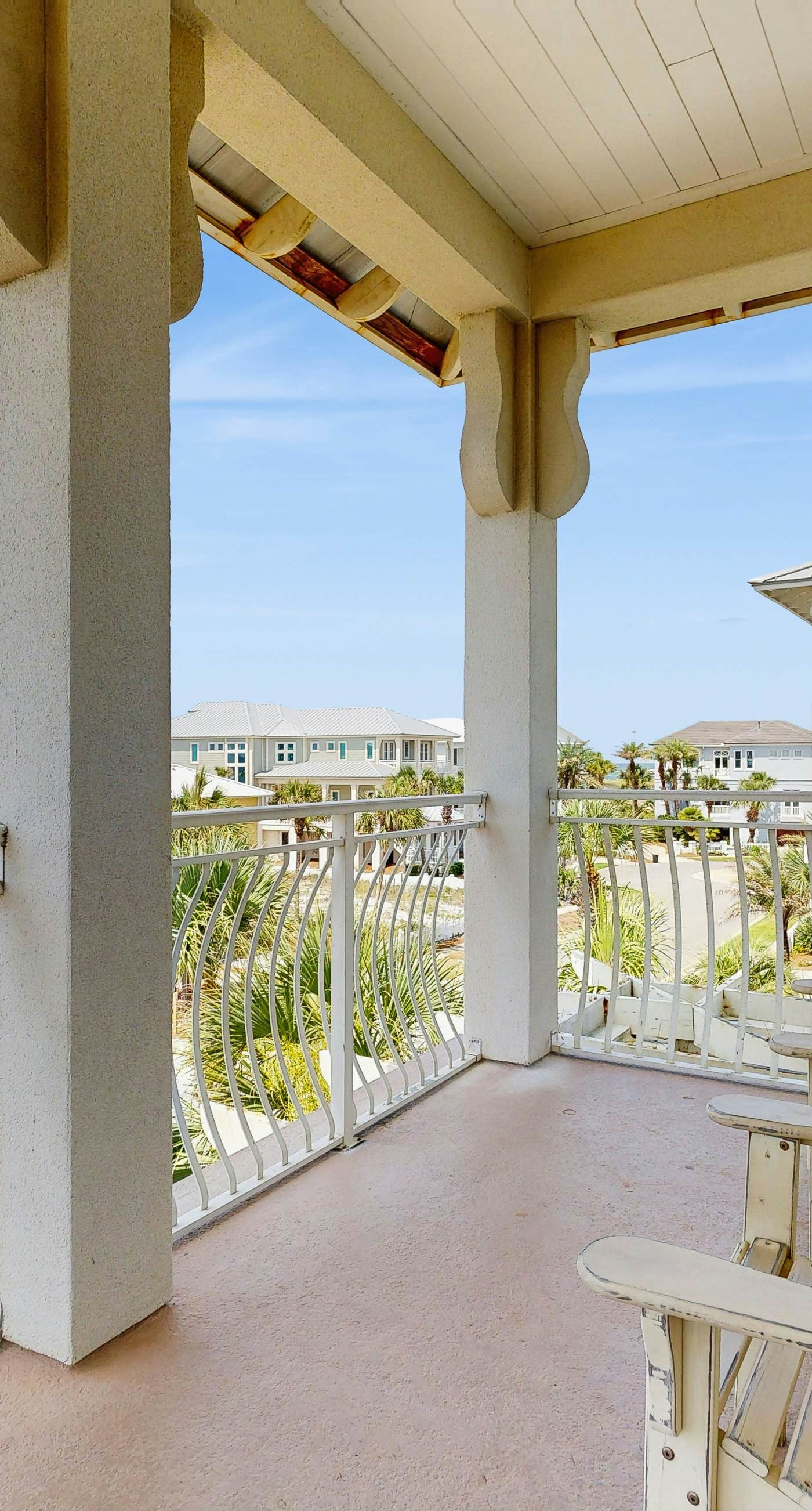 3-Bedroom Home Located in Destin Pointe, Near shops and dining